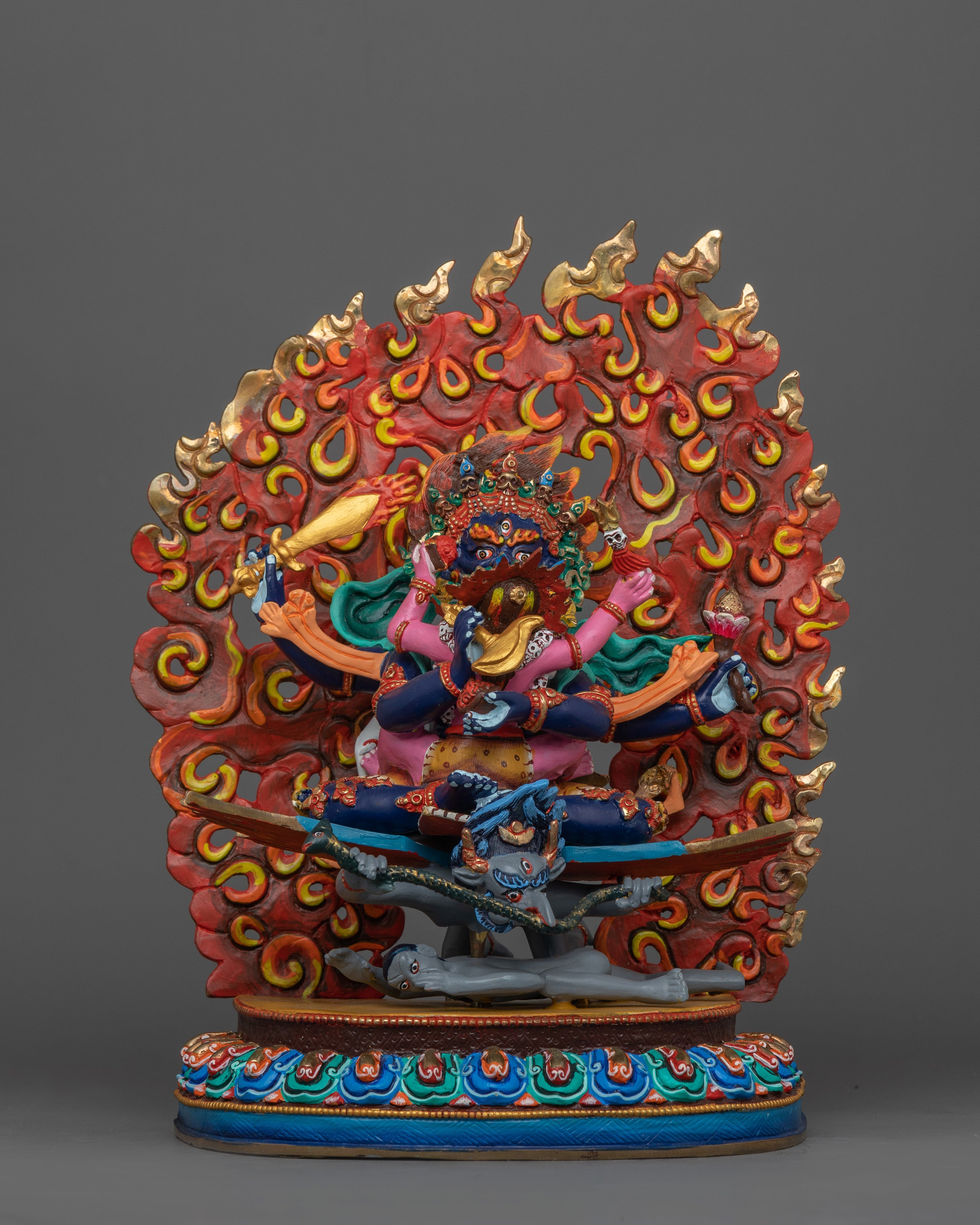 himalayan-statue-of-four-armed-mahakala