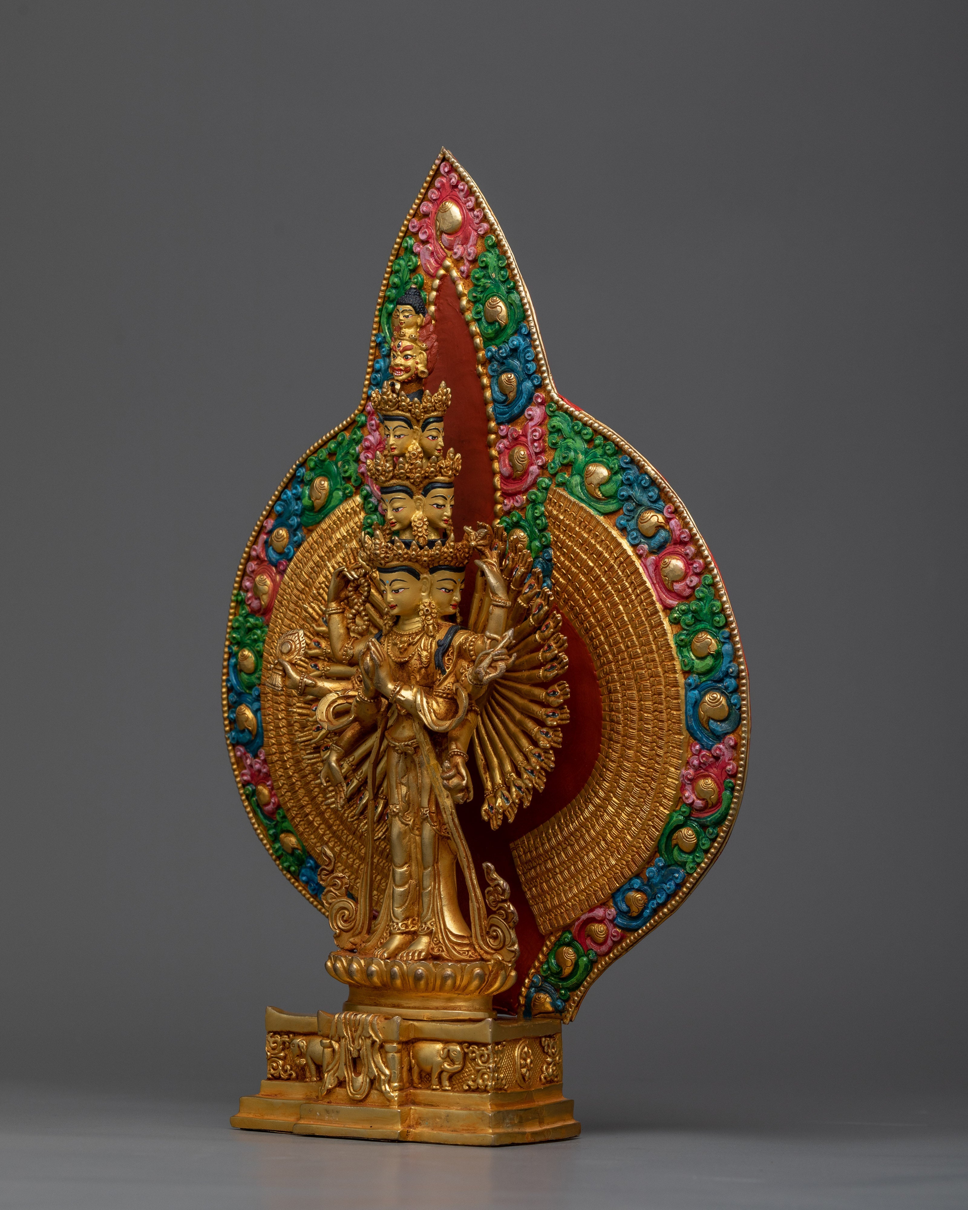 1000 arm buddha 