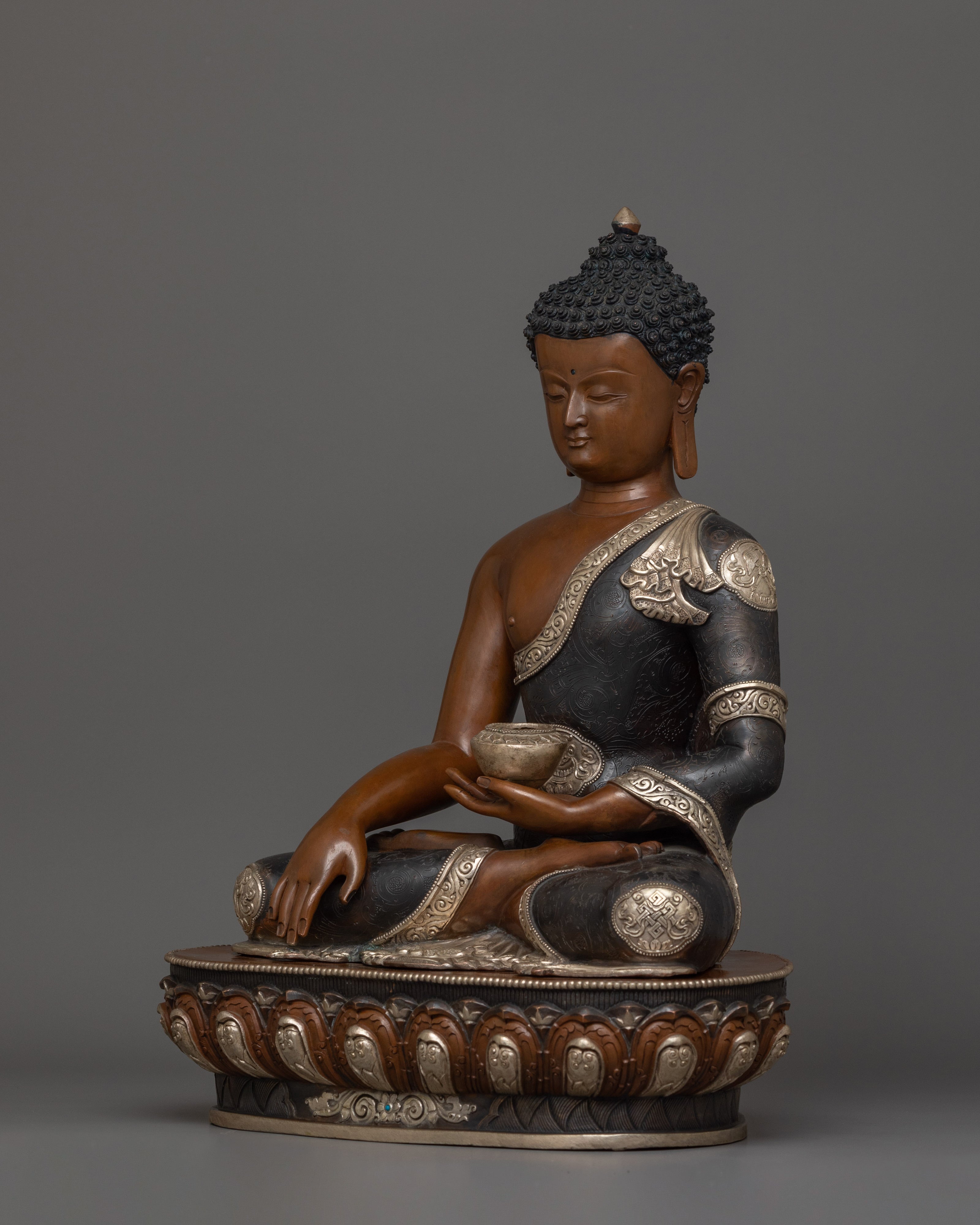 Sacred Sculpture of Shakyamuni Buddha | The Historical Enlightened One