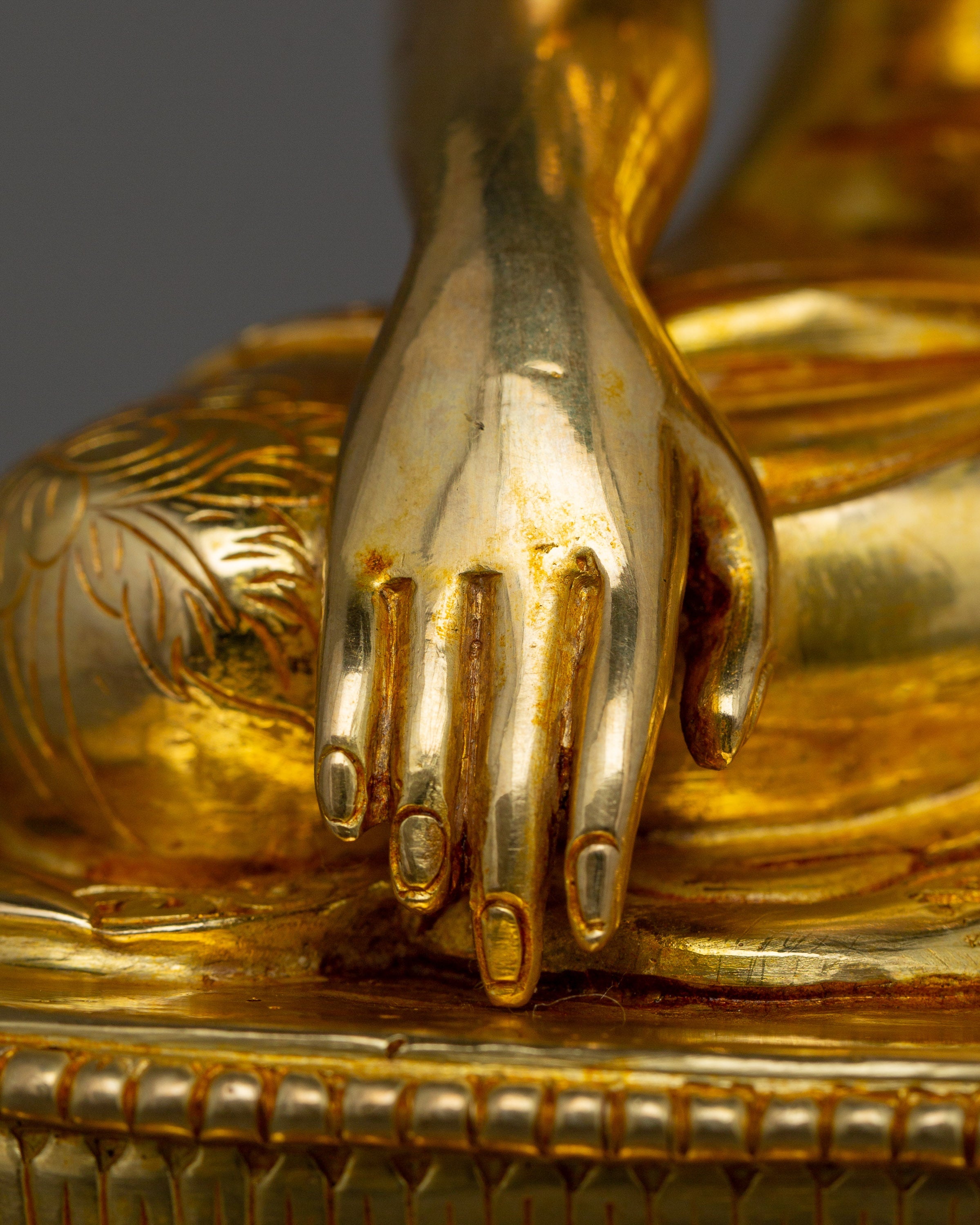 Shakyamuni Buddha with Sacred Halo Statue | Enlightened Buddha For Peace and Serenity