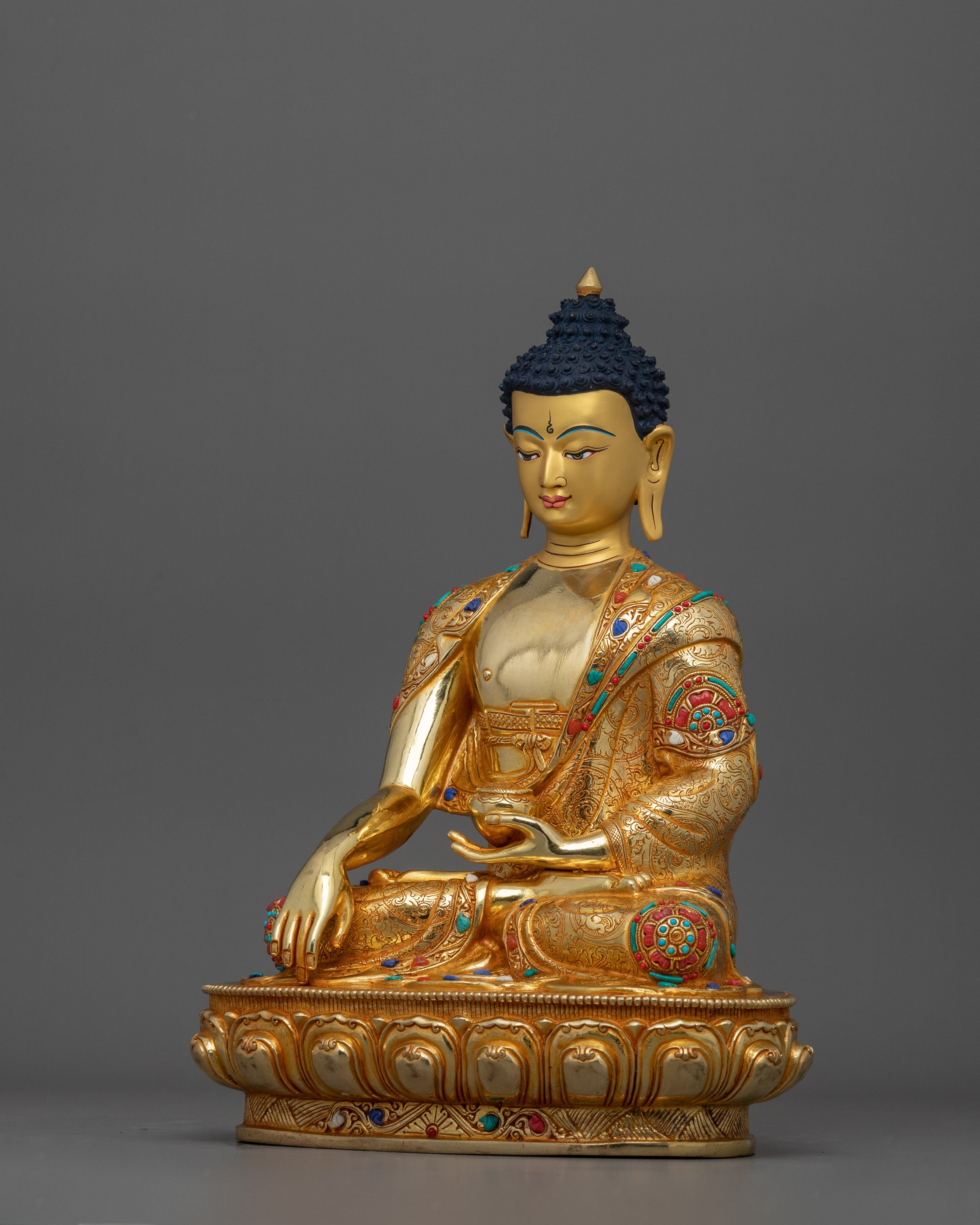 Buddhist Traditional Shakyamuni Buddha Statue  | Representation of Serenity and Wisdom