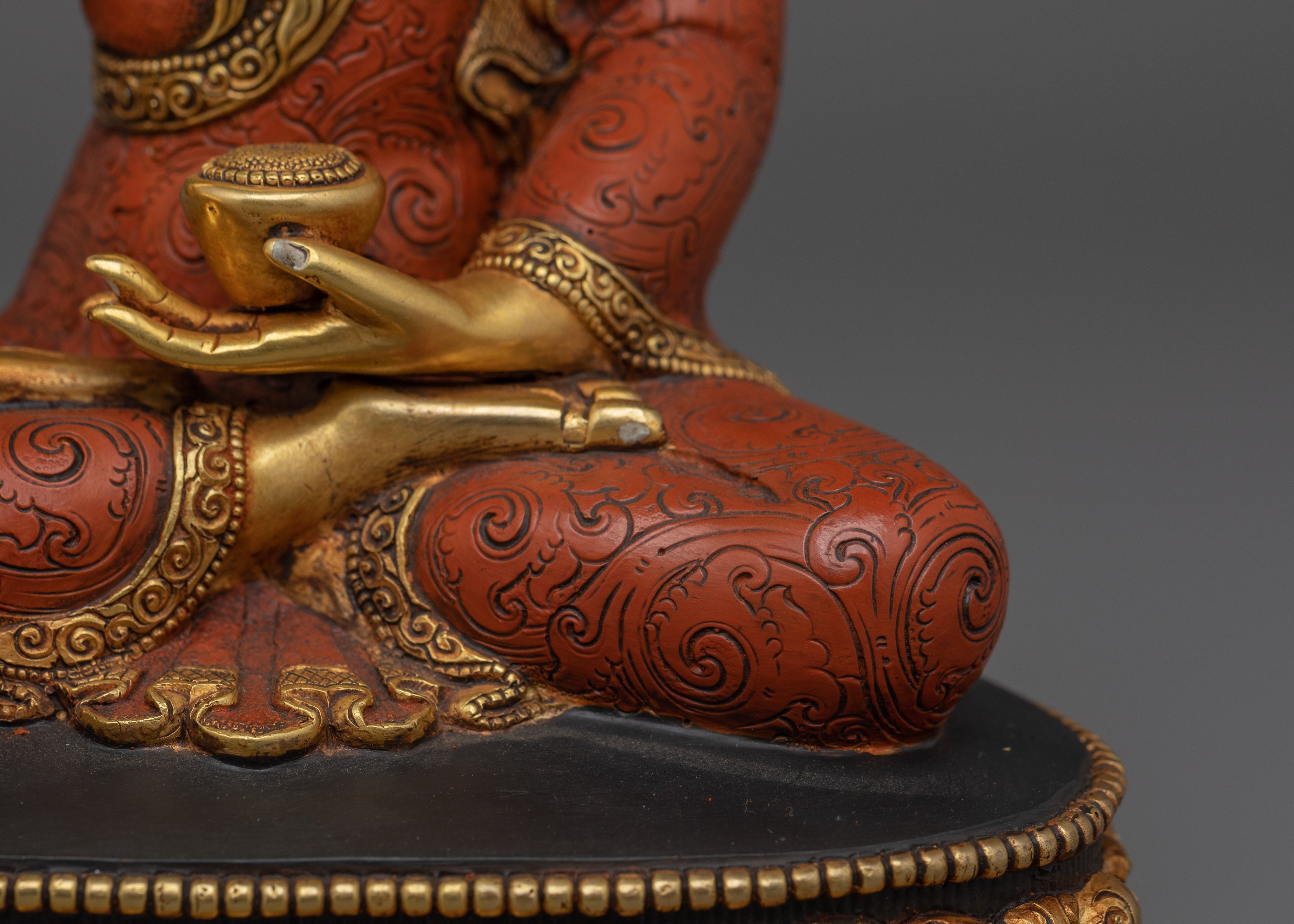 Handmade Shakyamuni Buddha Statue | The Enlightened One Who Changed the World