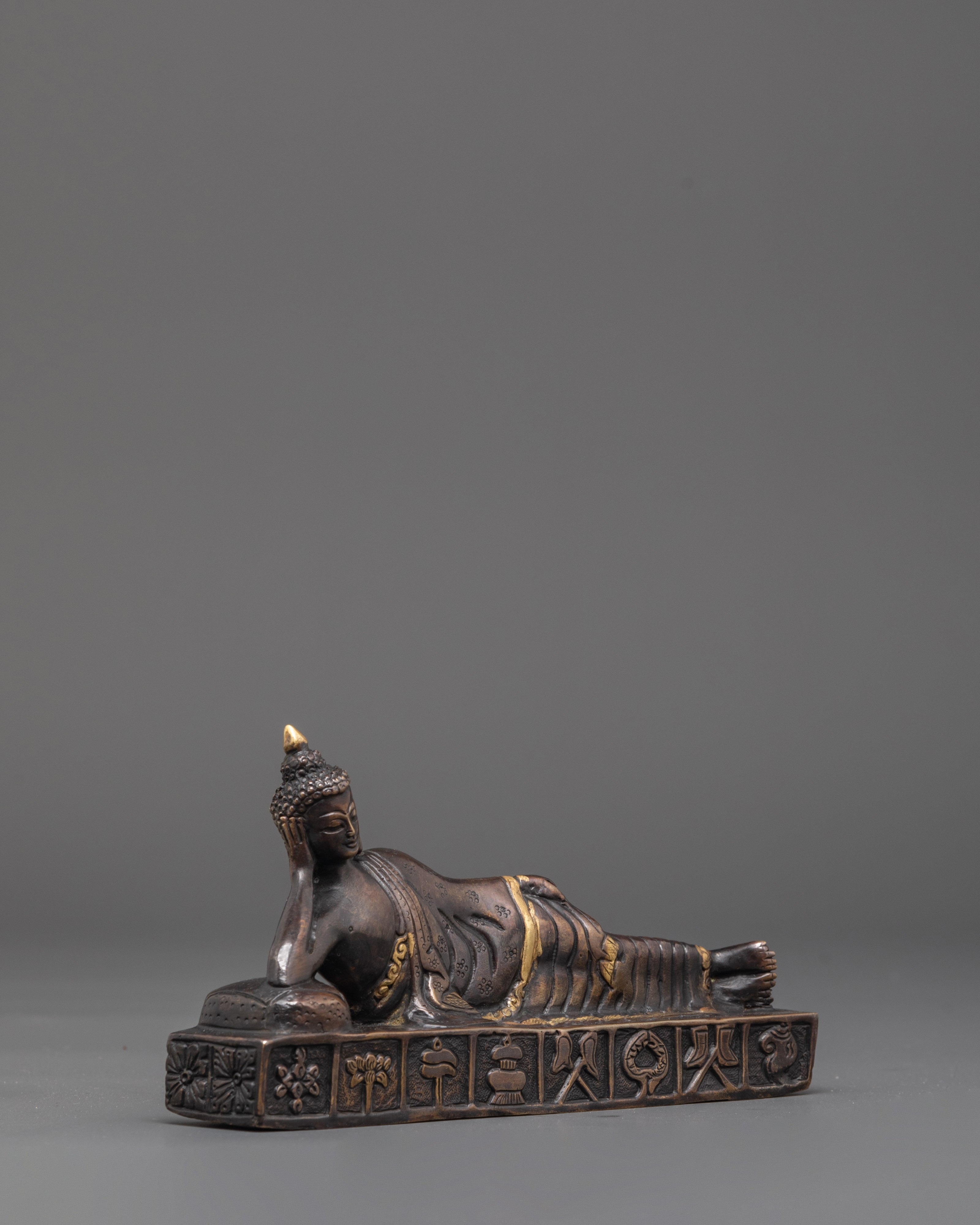 Tibetan Sleeping Buddha Statue | A Symbol of Enlightened Sleep