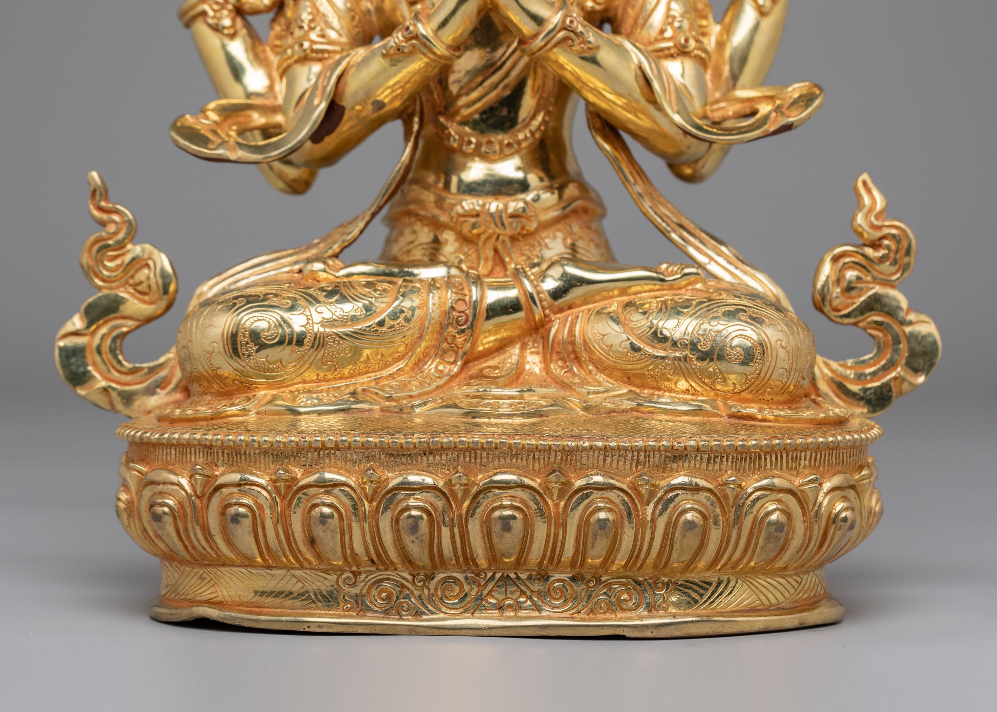 Himalayan Chenrezig Figurine | Traditional Tibetan Avalokiteshvara Statue