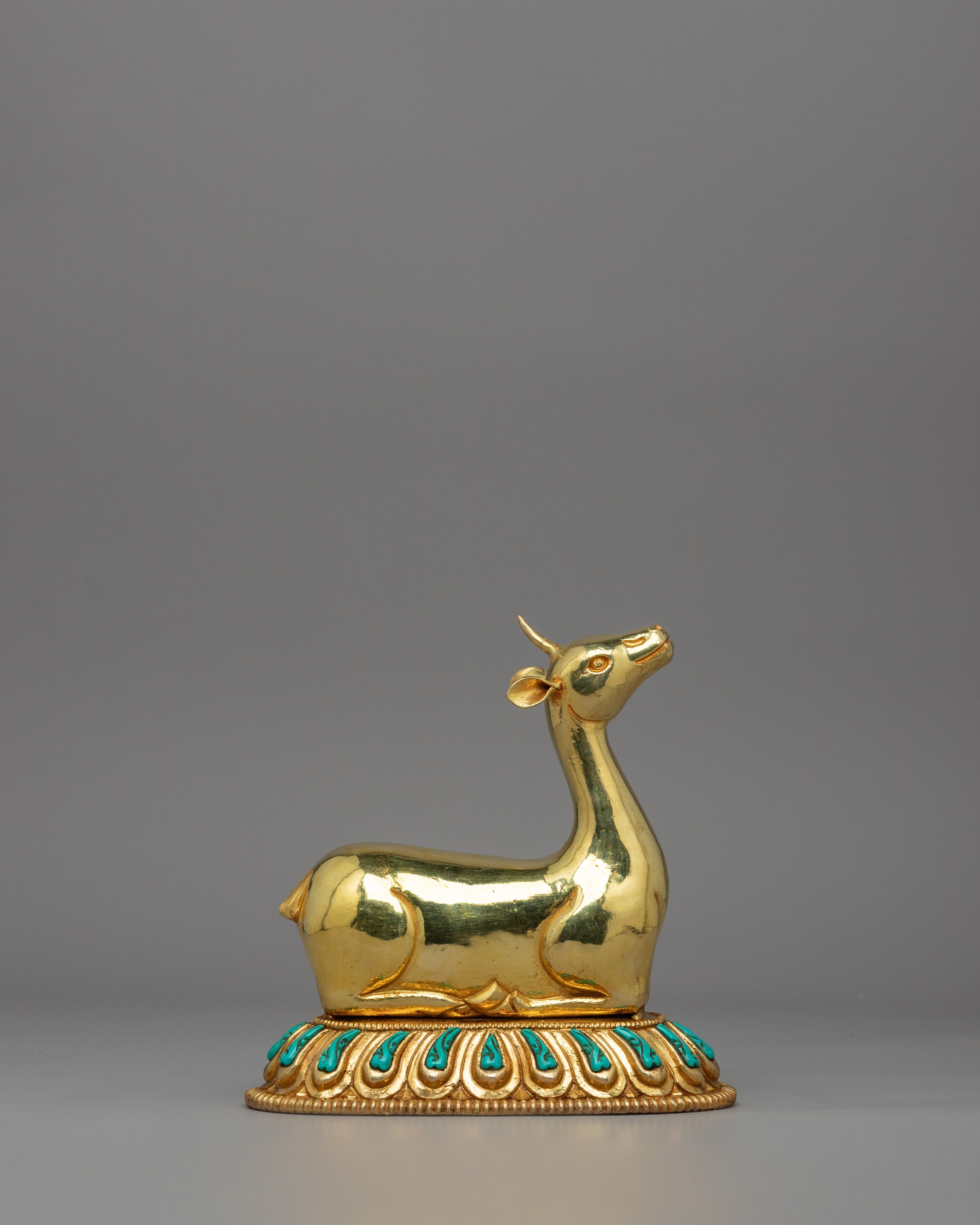 Dharma Wheel and Couple Deer Set | Plated Buddhist Shrine Decor