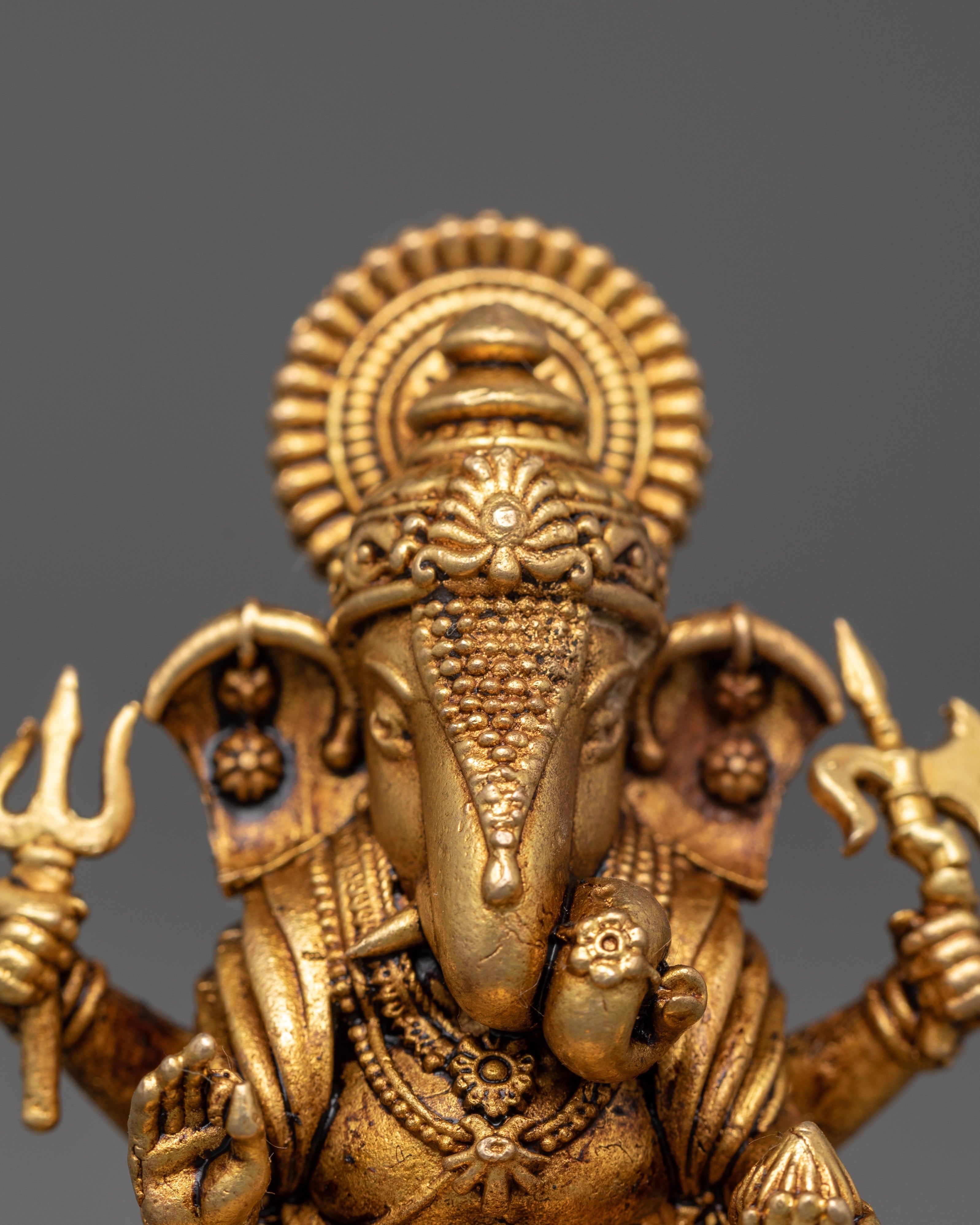 Ganesh with Halo Statue | Spiritual Wisdom & Protection Deity