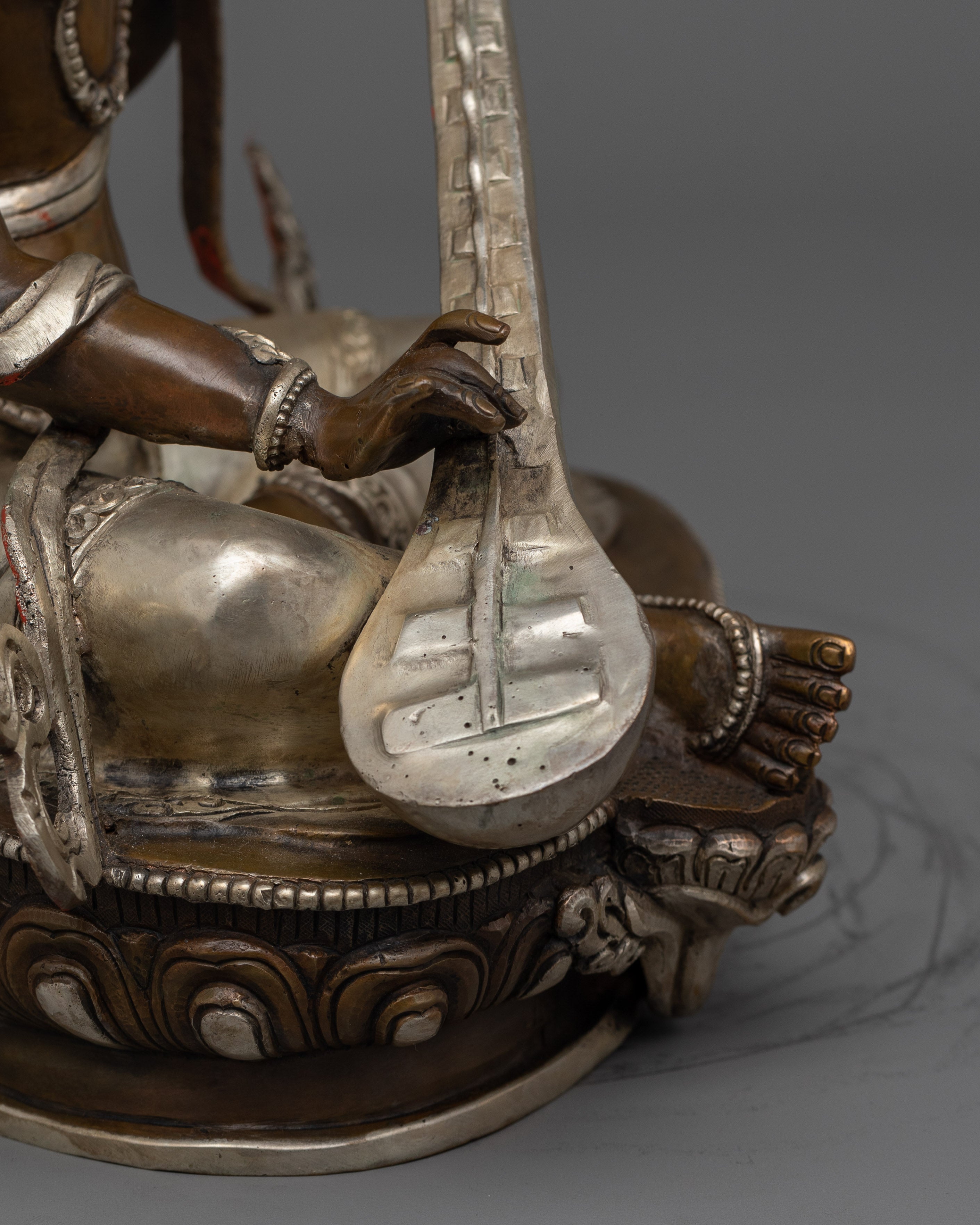 Goddess Saraswati Mata Figurine | Beacon of Knowledge and Creativity