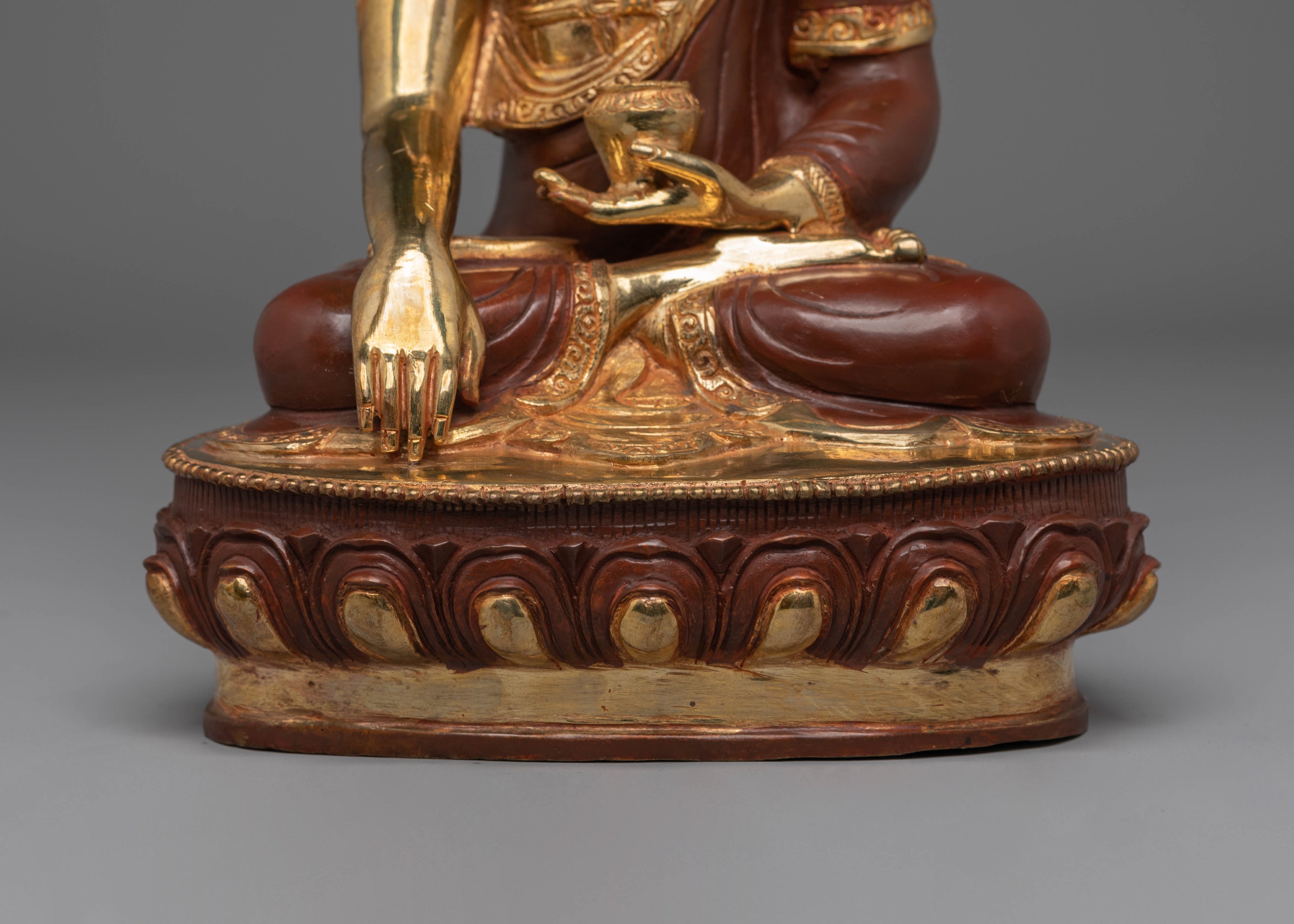 Shakyamuni Buddha Statue : Teacher of Dharma