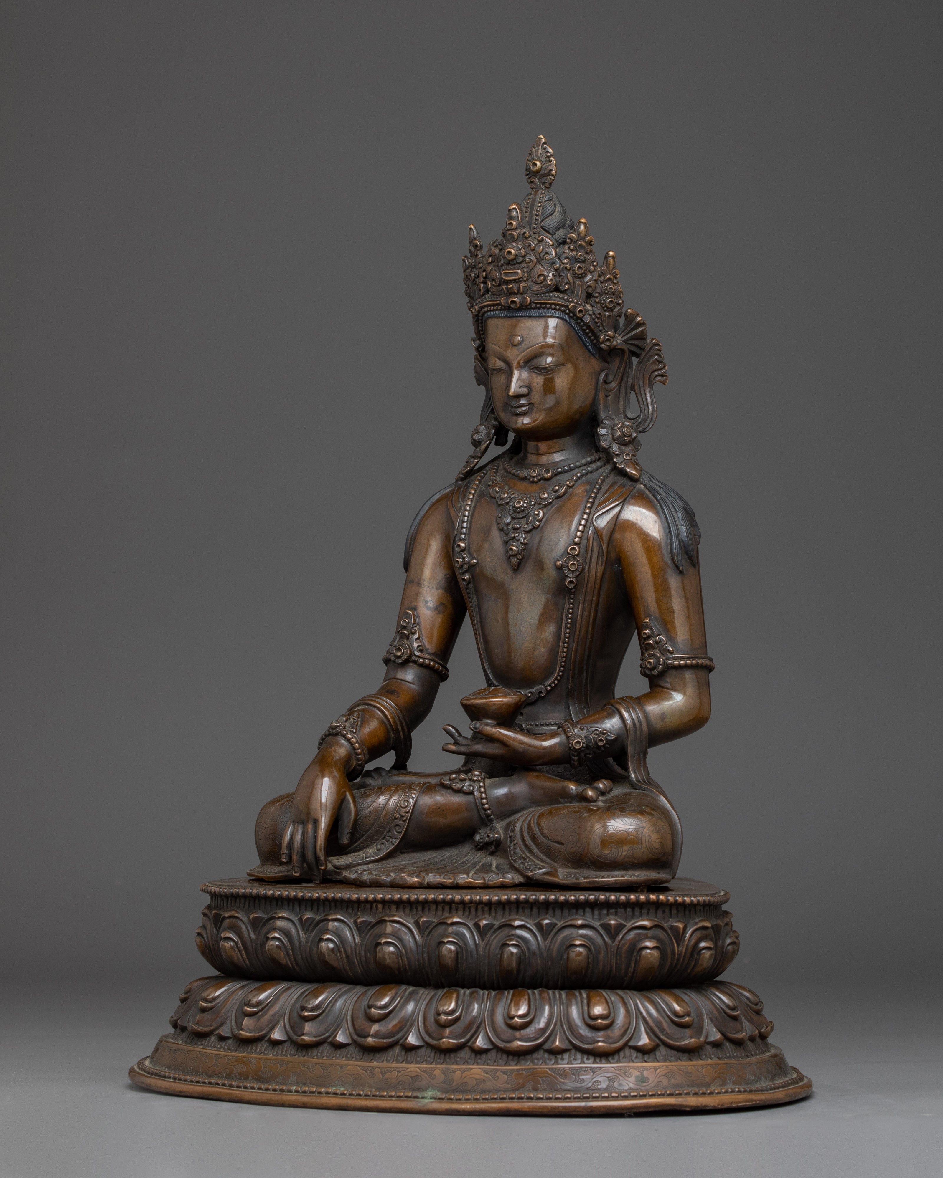 Oxidized Crown Shakyamuni Buddha Statue | Gautama Buddha Artwork