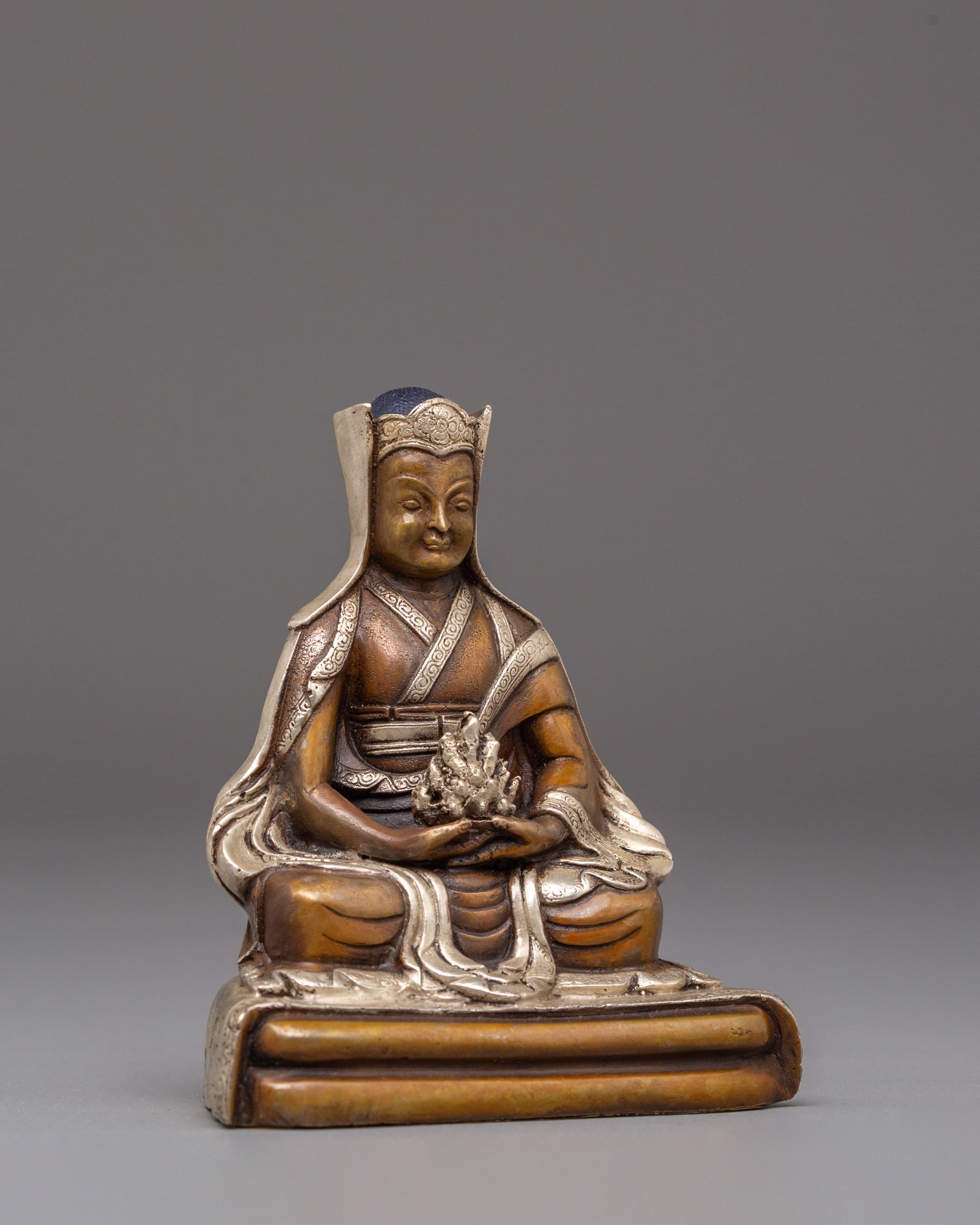 Statue of Gompopa | Revered Kagyu Master