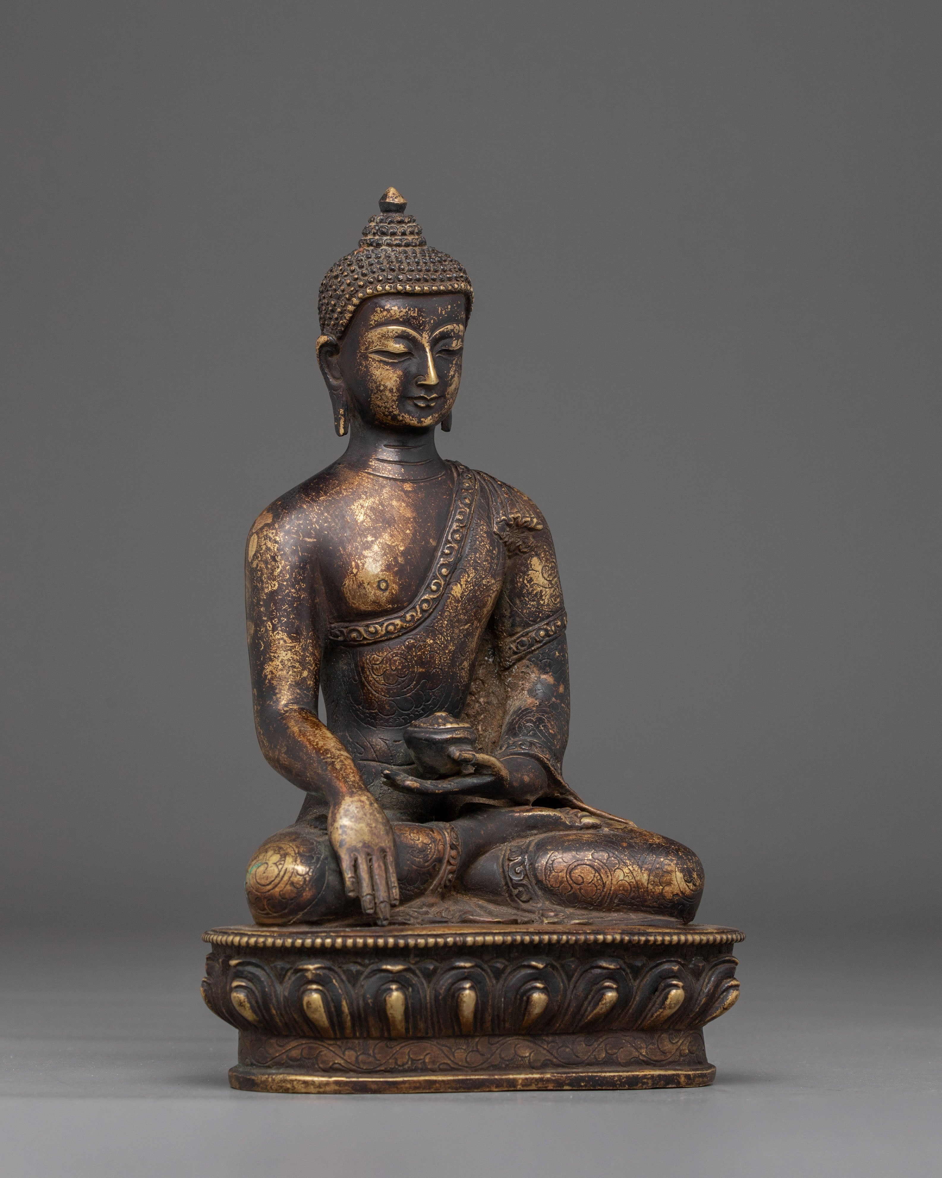 Statue of Shakyamuni Buddha of Light | The Historical Buddha