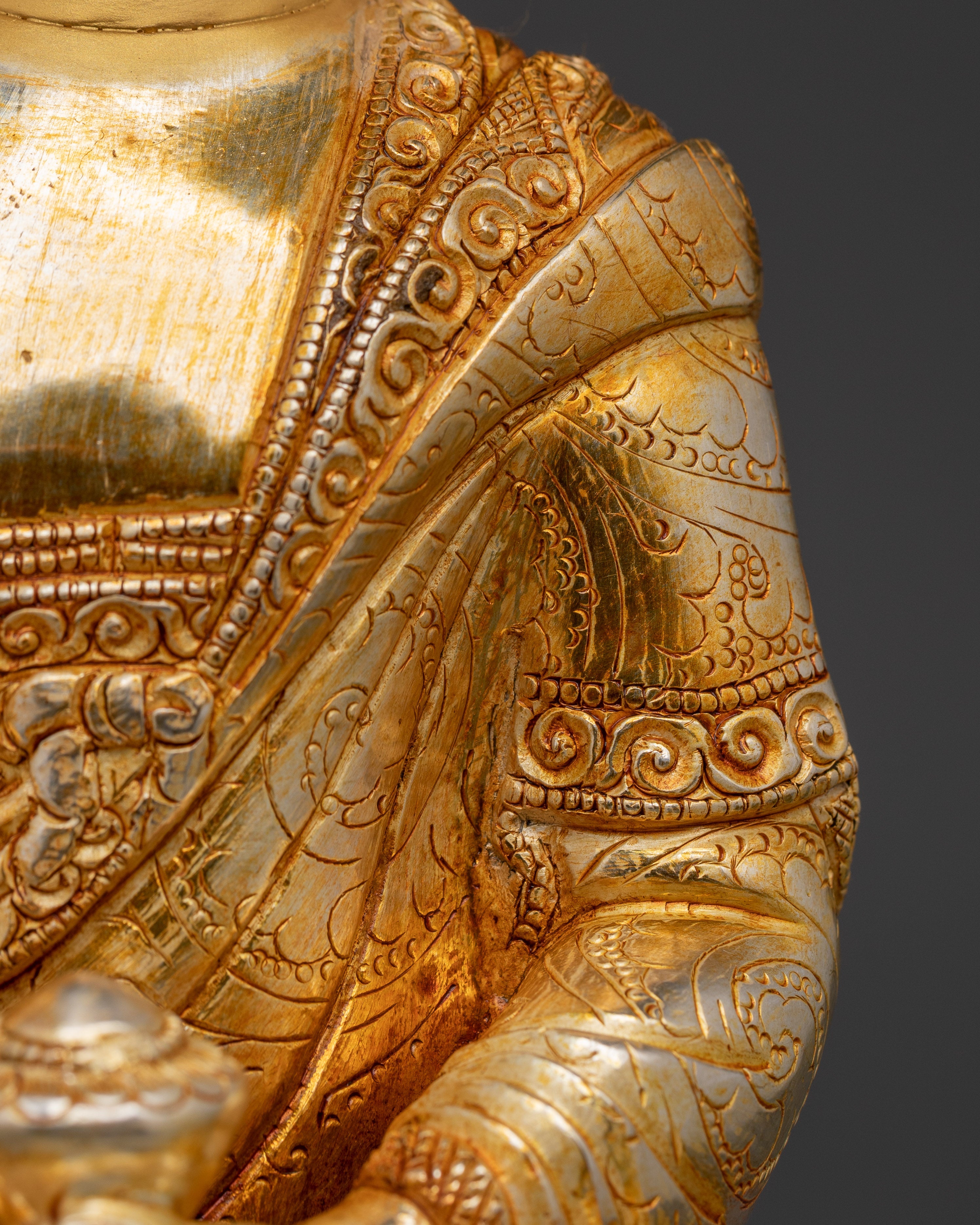 Buddha Shakyamuni Handmade Sculpture | Serenely Seated Buddha Statue