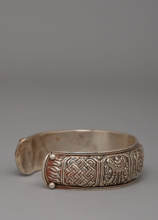 Silver Bracelet Featuring Eight Auspicious Symbols | Buddhist Jewelry