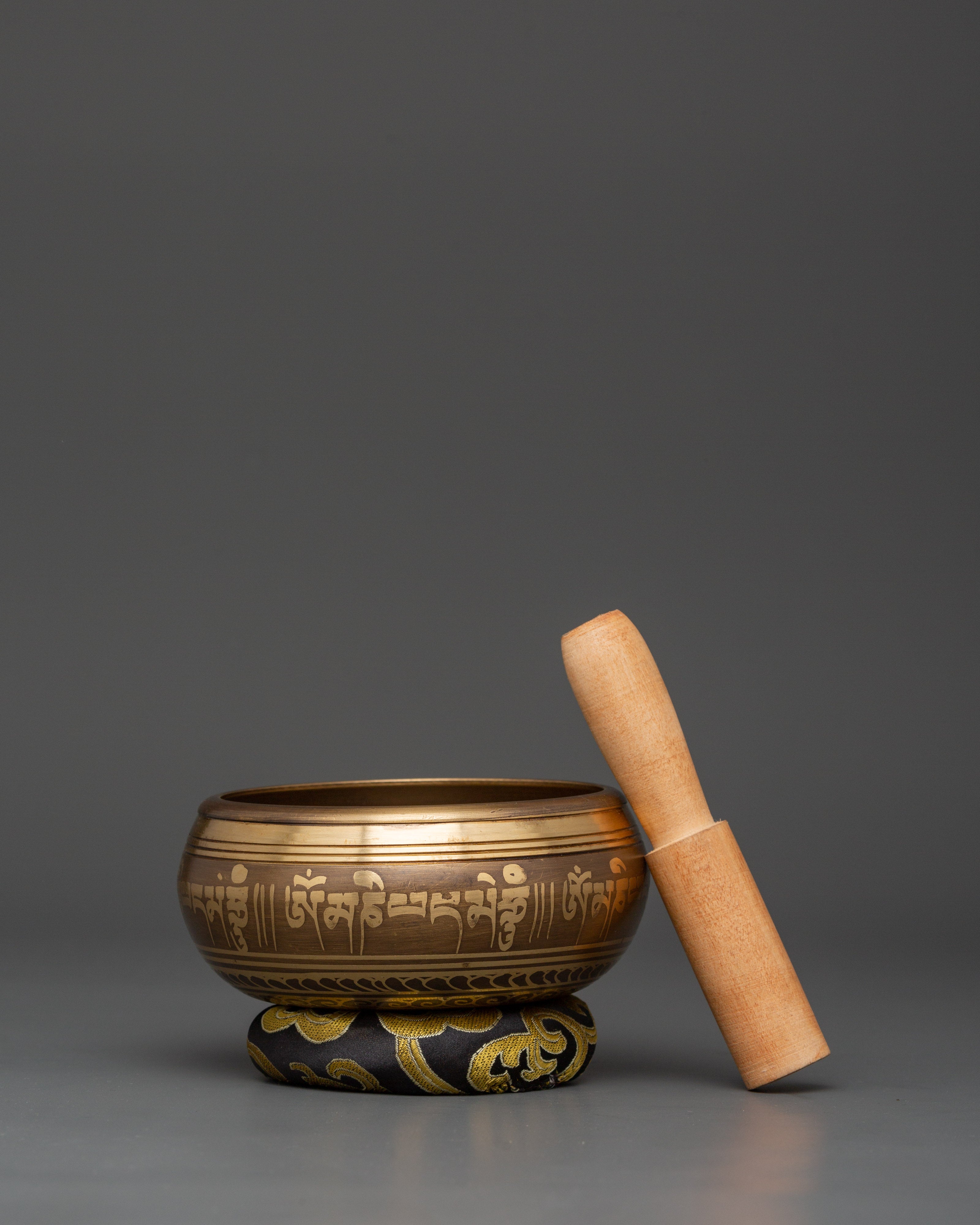 Singing Bowl with Five Buddhas Engraved | Tibetan Bowl with Cushion & Wooden Mallet