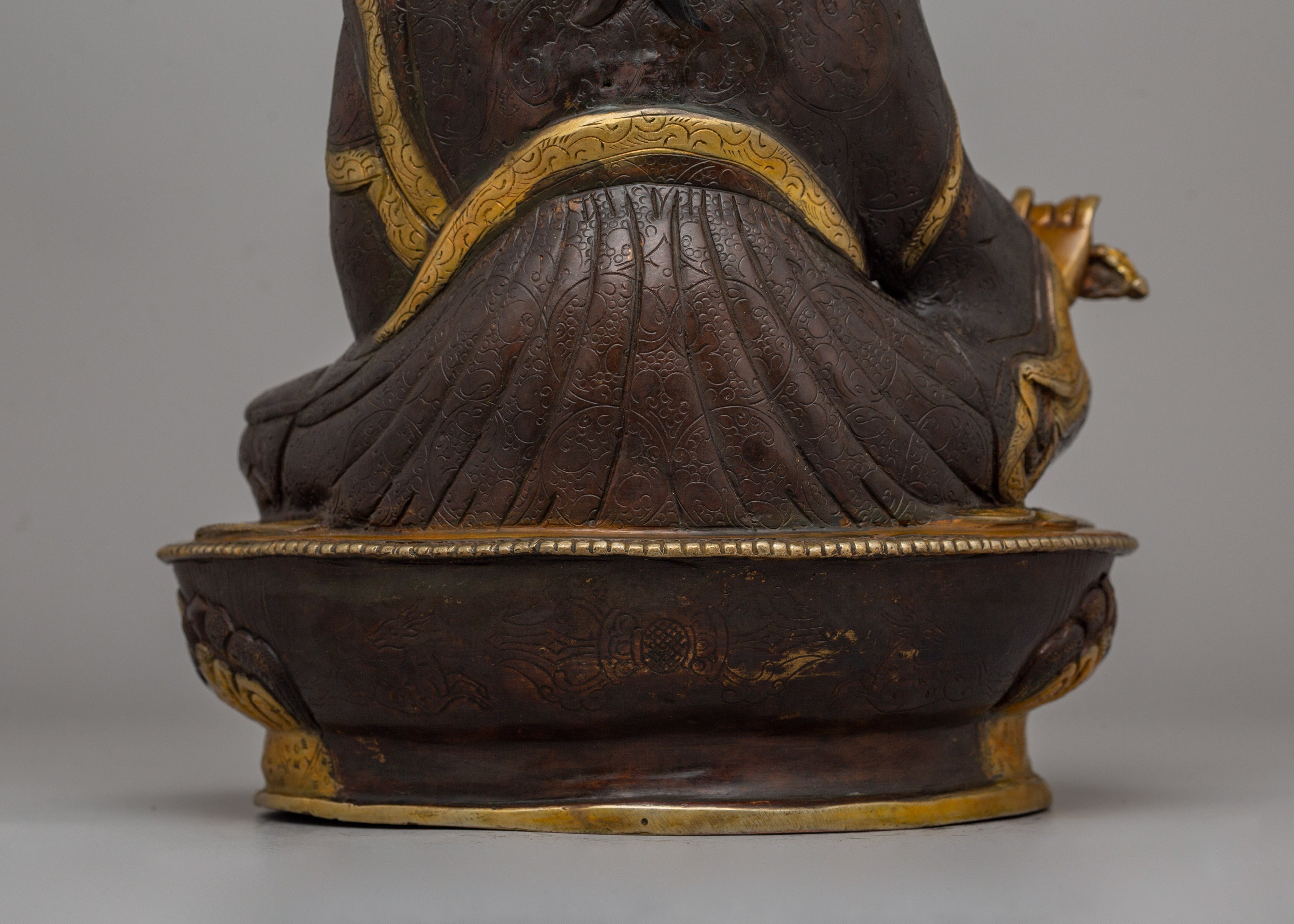 Guru Rinpoche Tantric Master Statue | Sacred Tibetan Buddhist Figurine