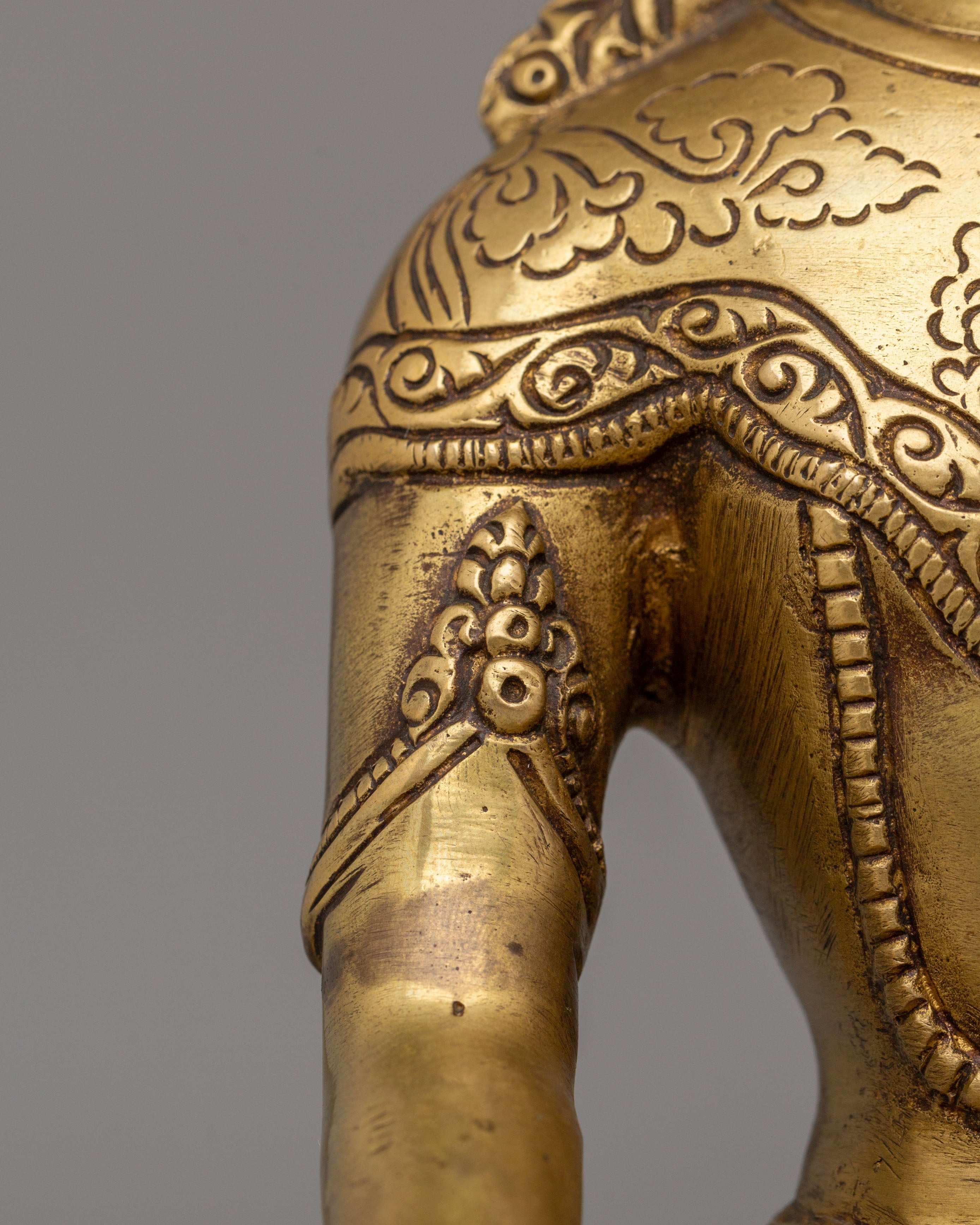 Tibetan Crowned Shakyamuni Buddha Statue | Himalayan Handmade Artwork