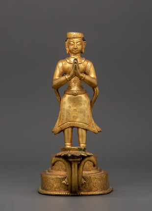 newari-sculpture-with-oil-lamp