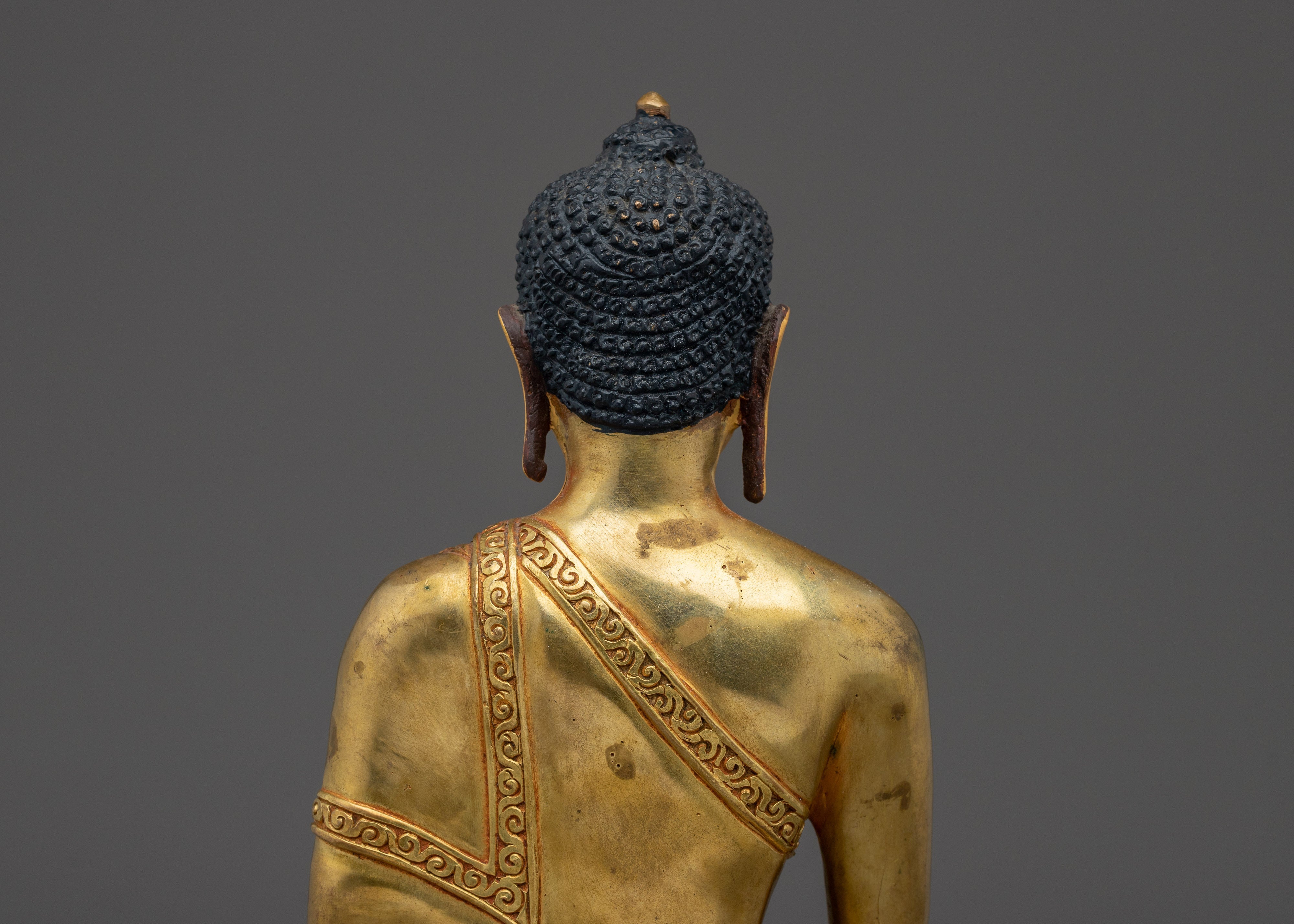 Golden Statue of Shakyamuni Buddha | Sage of the Shakyas