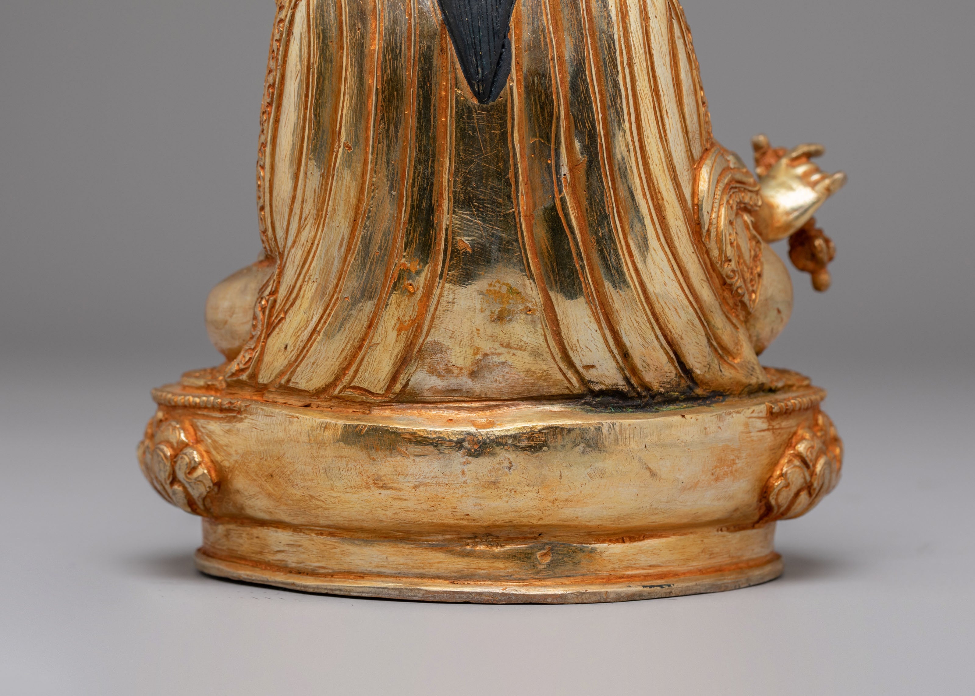 Traditional Buddhist Guru Rinpoche Sculpture | Spiritual Decor for Meditation