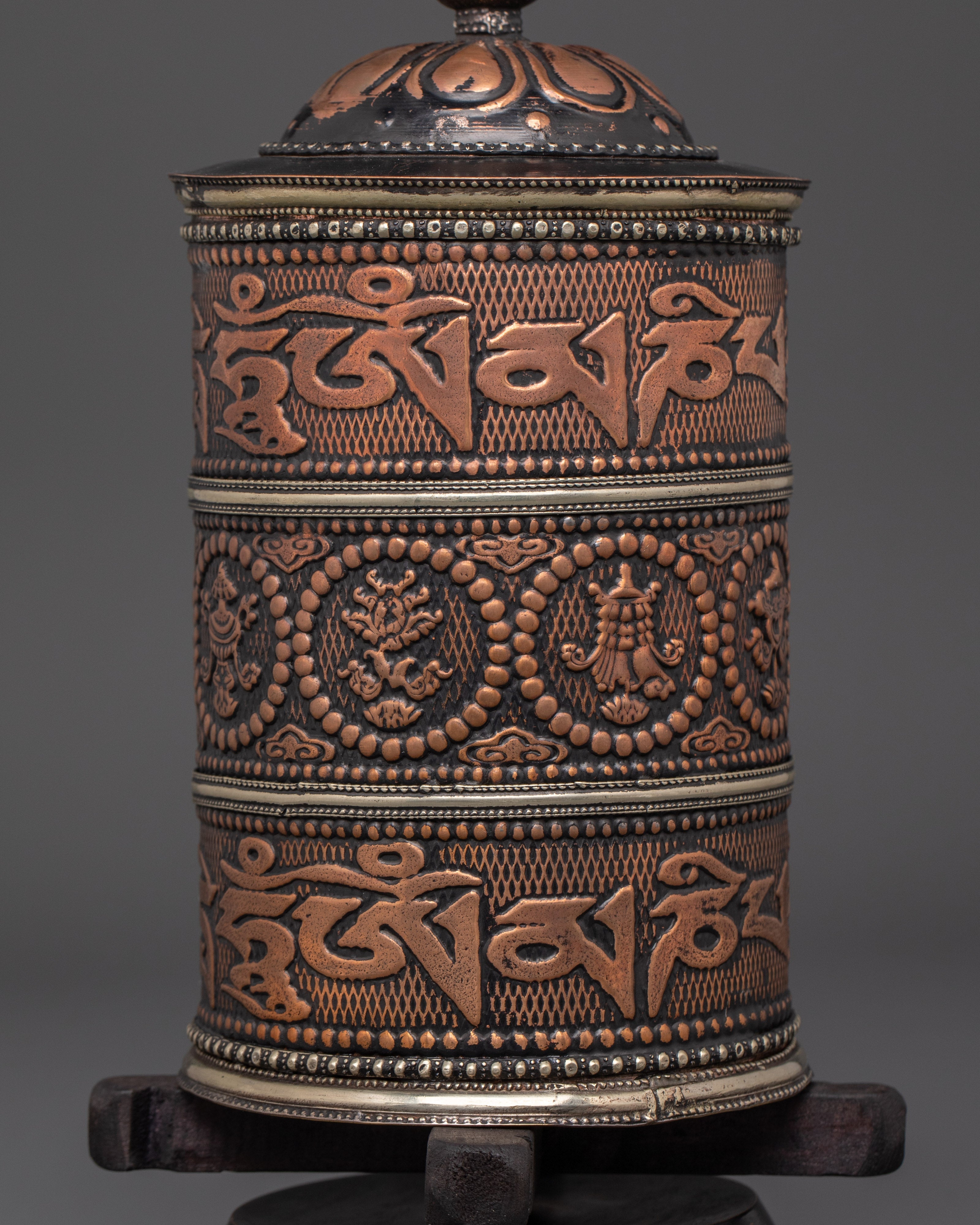 Spiritual Prayer Wheel | Tibetan Mantra Wheel for Meditation