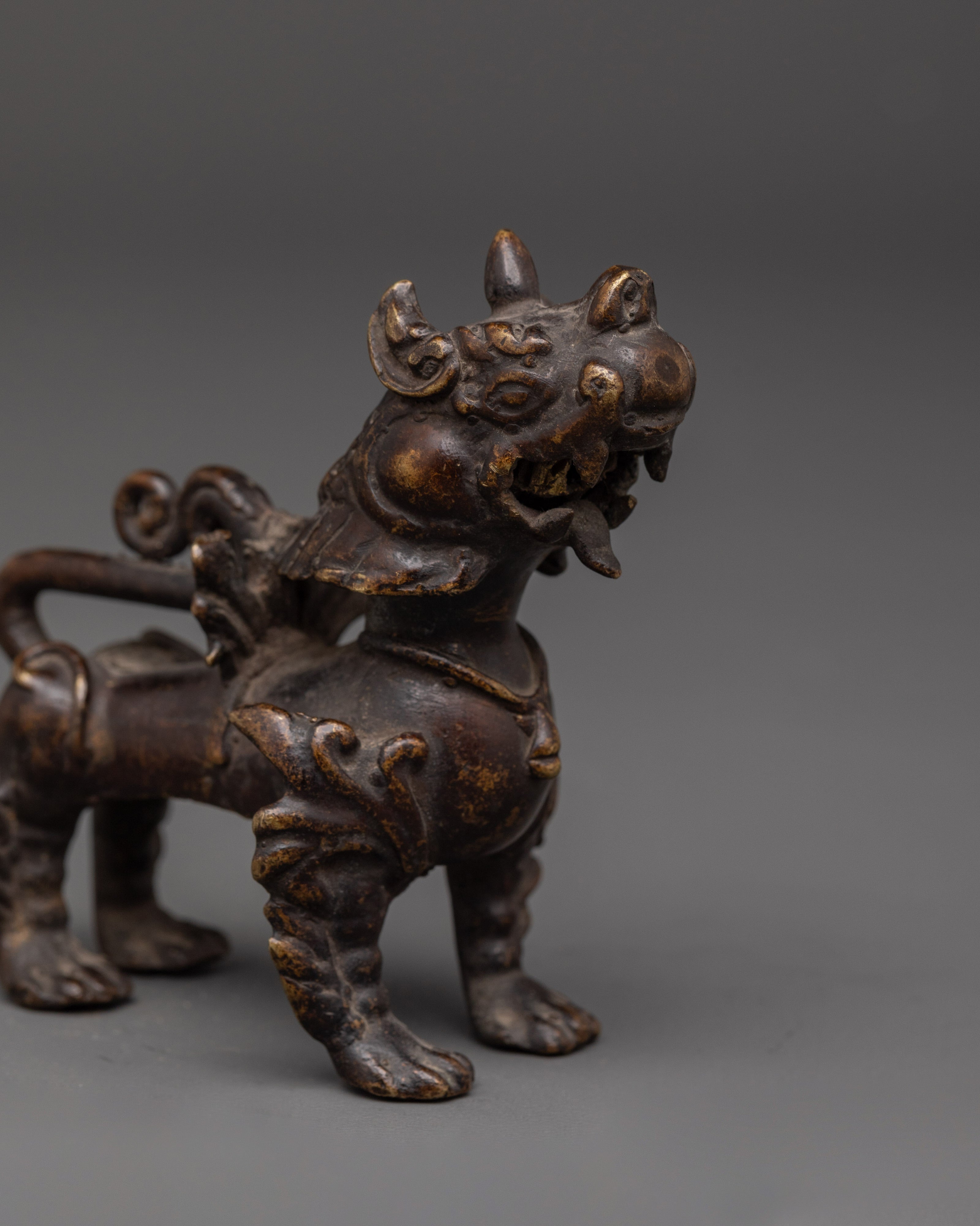 Handcrafted Bronze Lion Set | For Collectors & Interior Accents