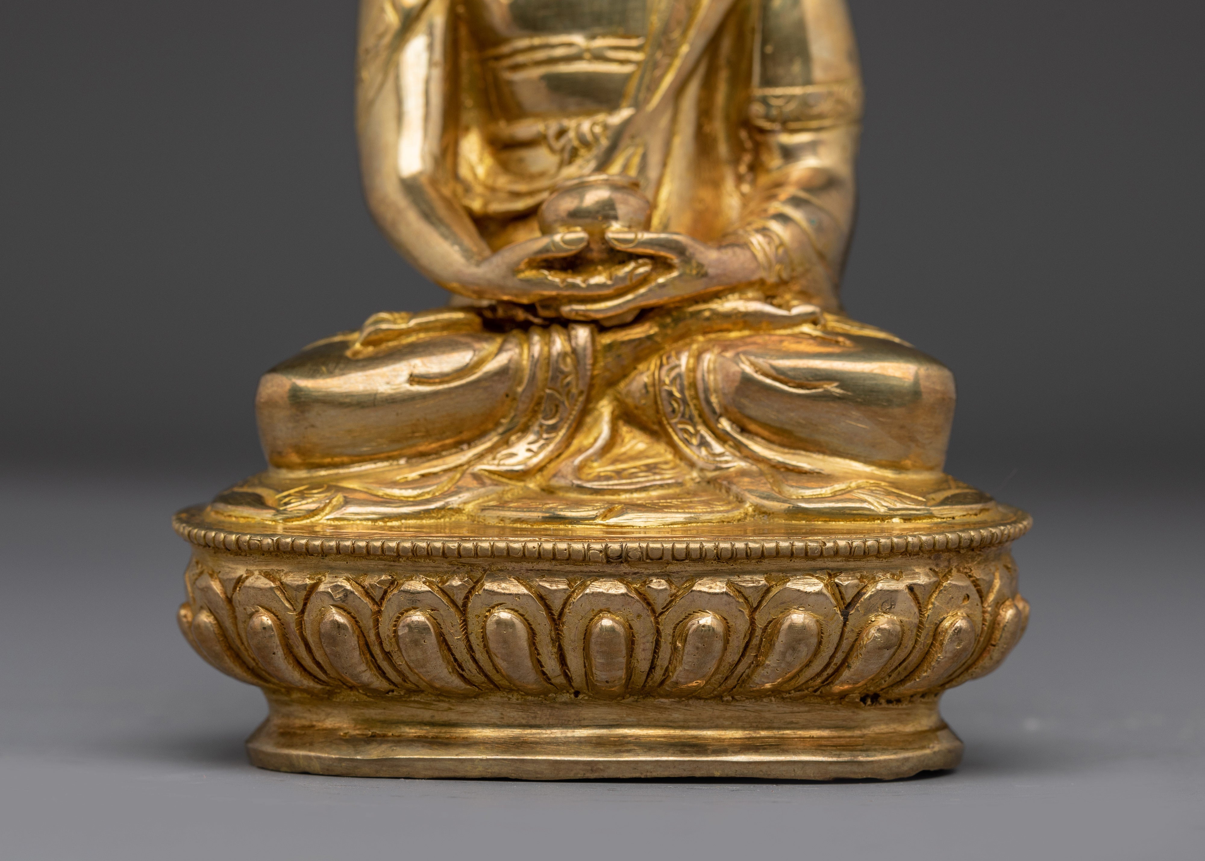 Infinite Light of Amitabha Buddha | Peaceful Buddha