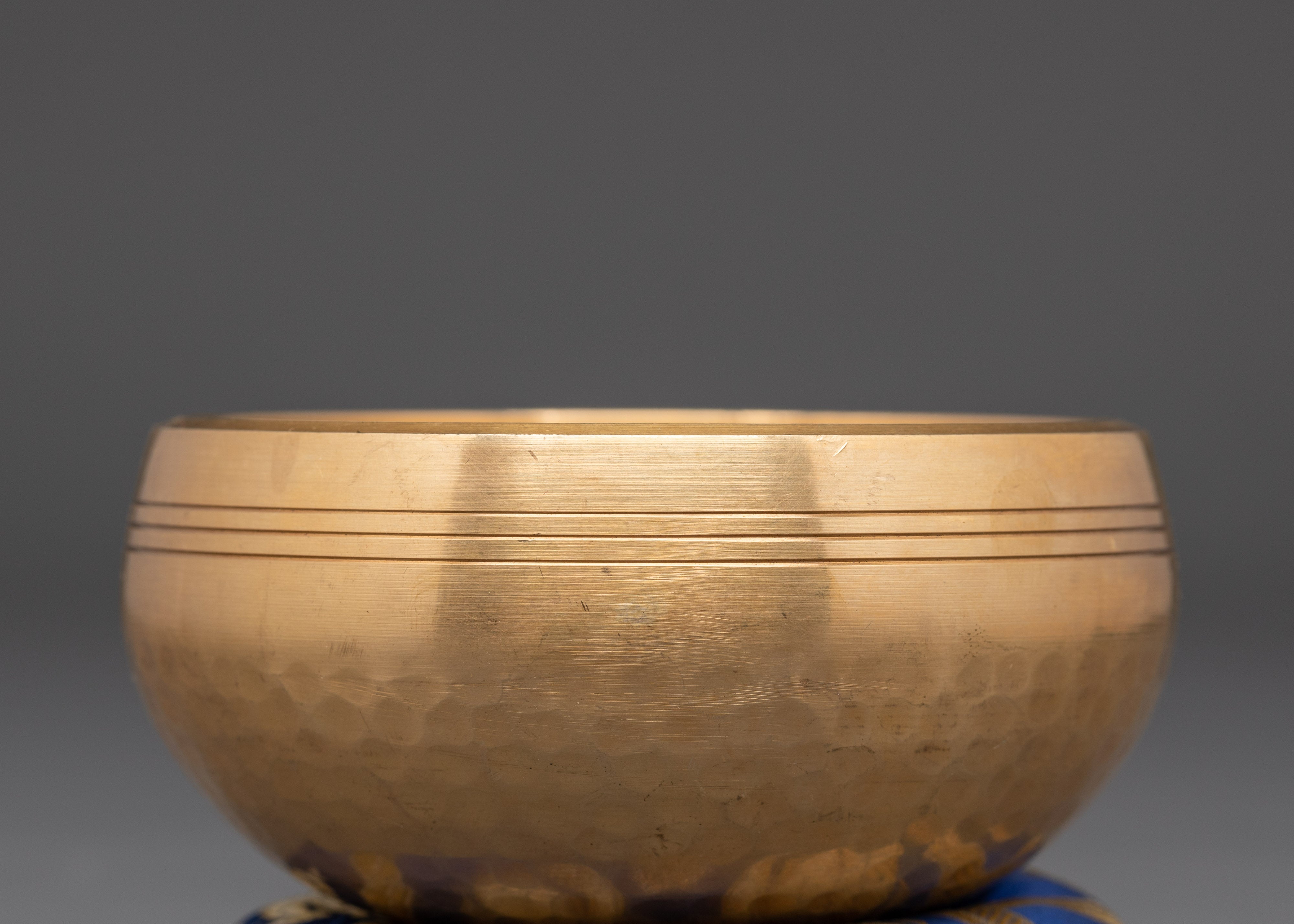 Tibetan Bronze Singing Bowl | Sound Therapy and Stress Relief