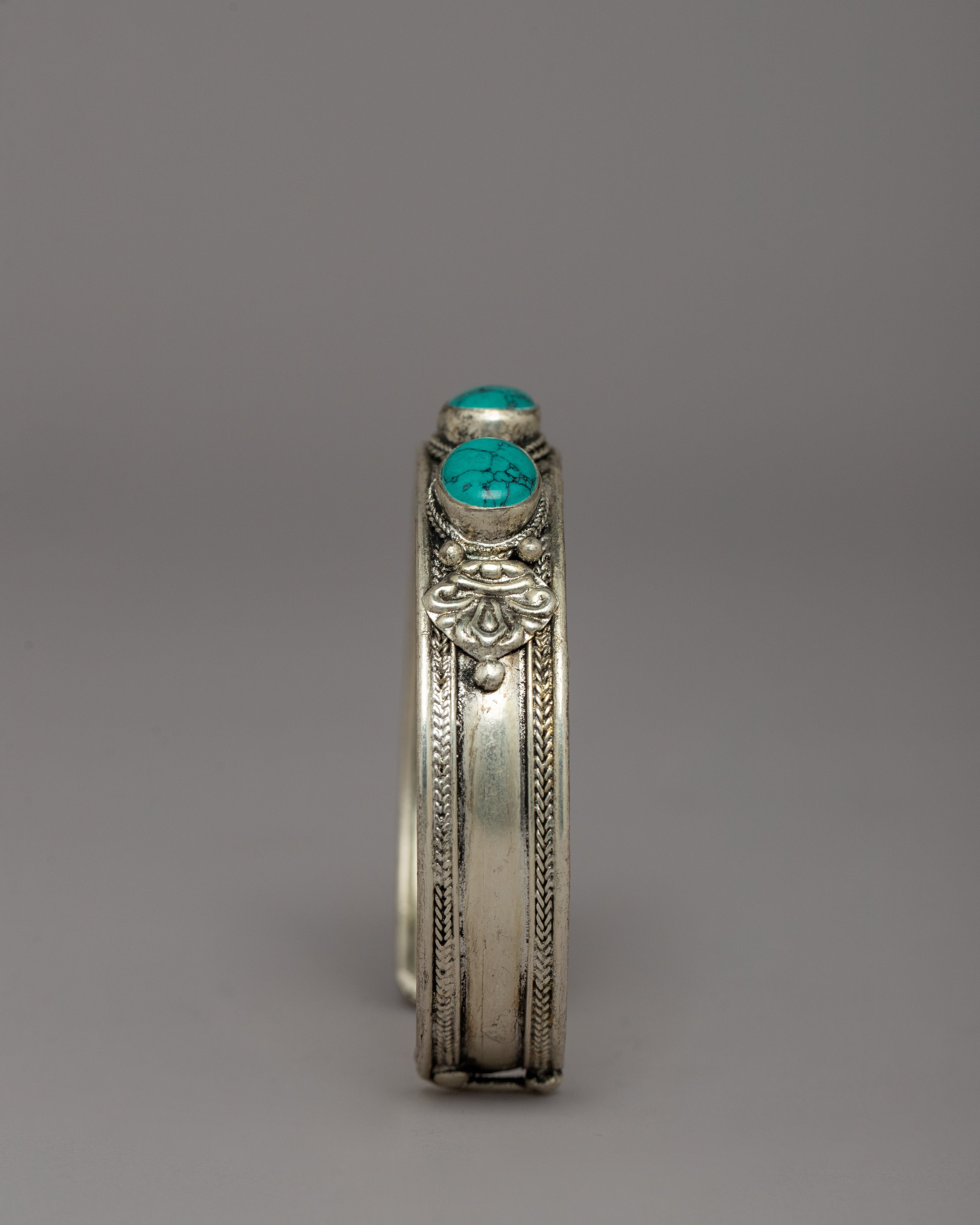 Stylish Himalayan Bracelet | Perfect Blend of Beauty and Buddhist Symbolism