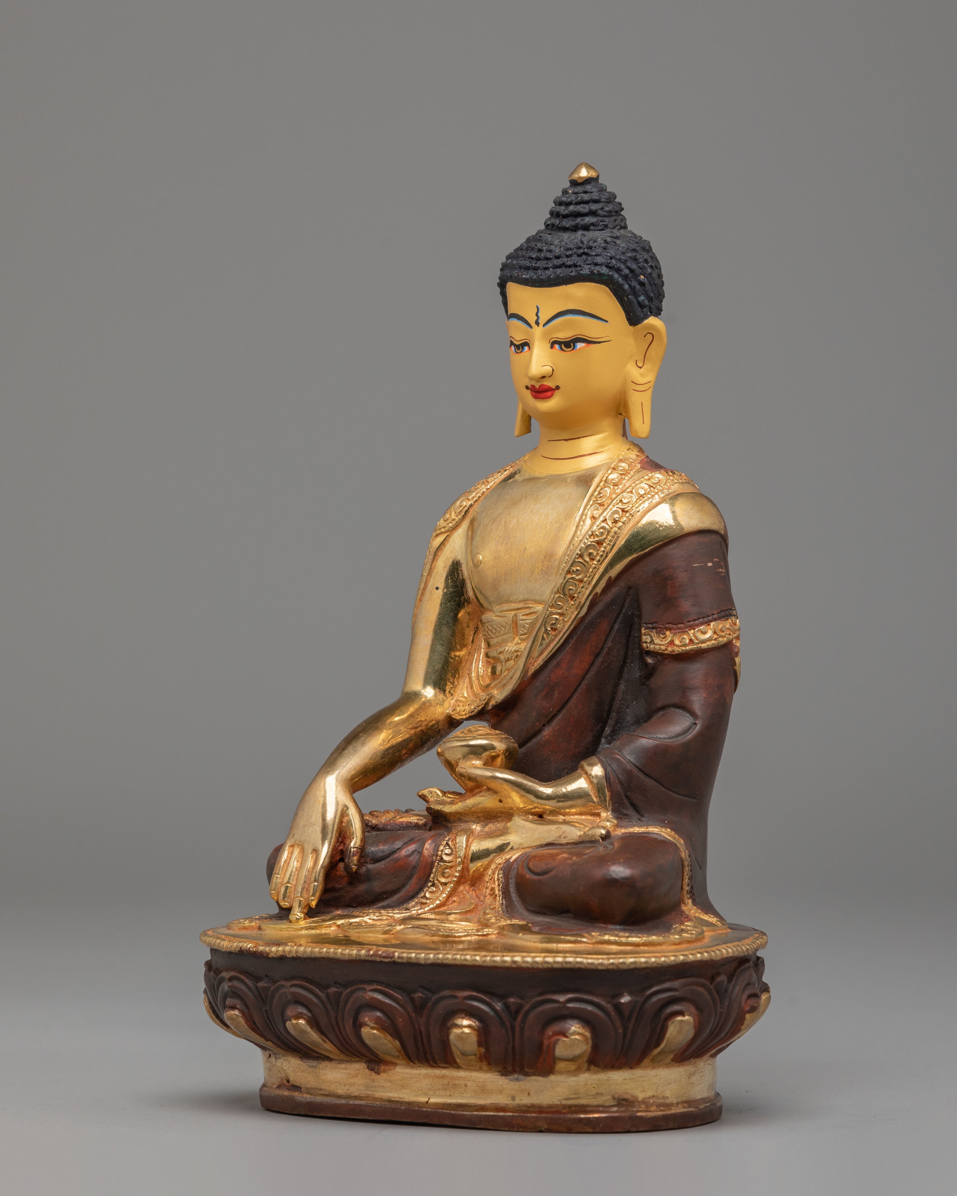 Golden Statue of Buddha Shakyamuni | Enlightened One