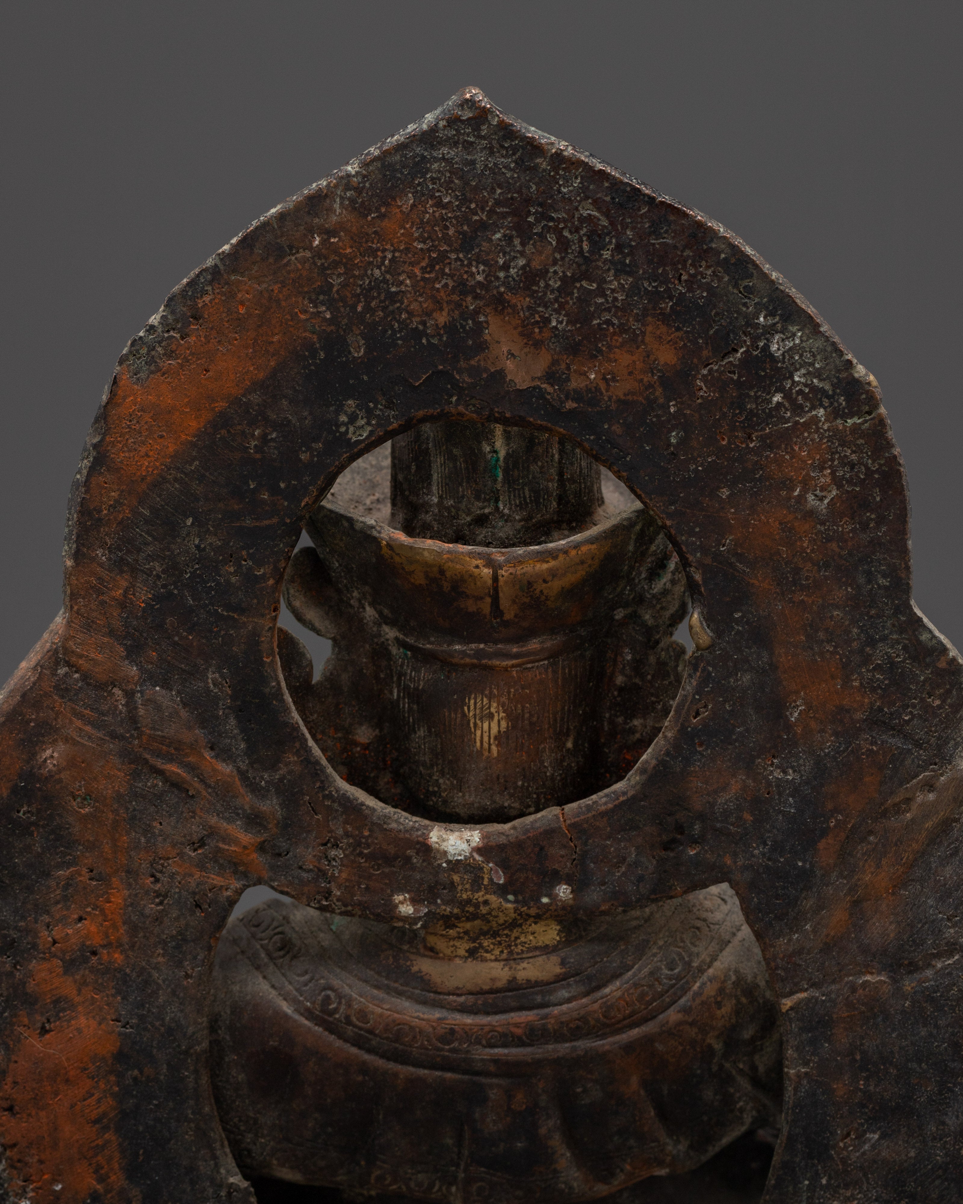 Dhatarattha Statue | Guardian King of the East