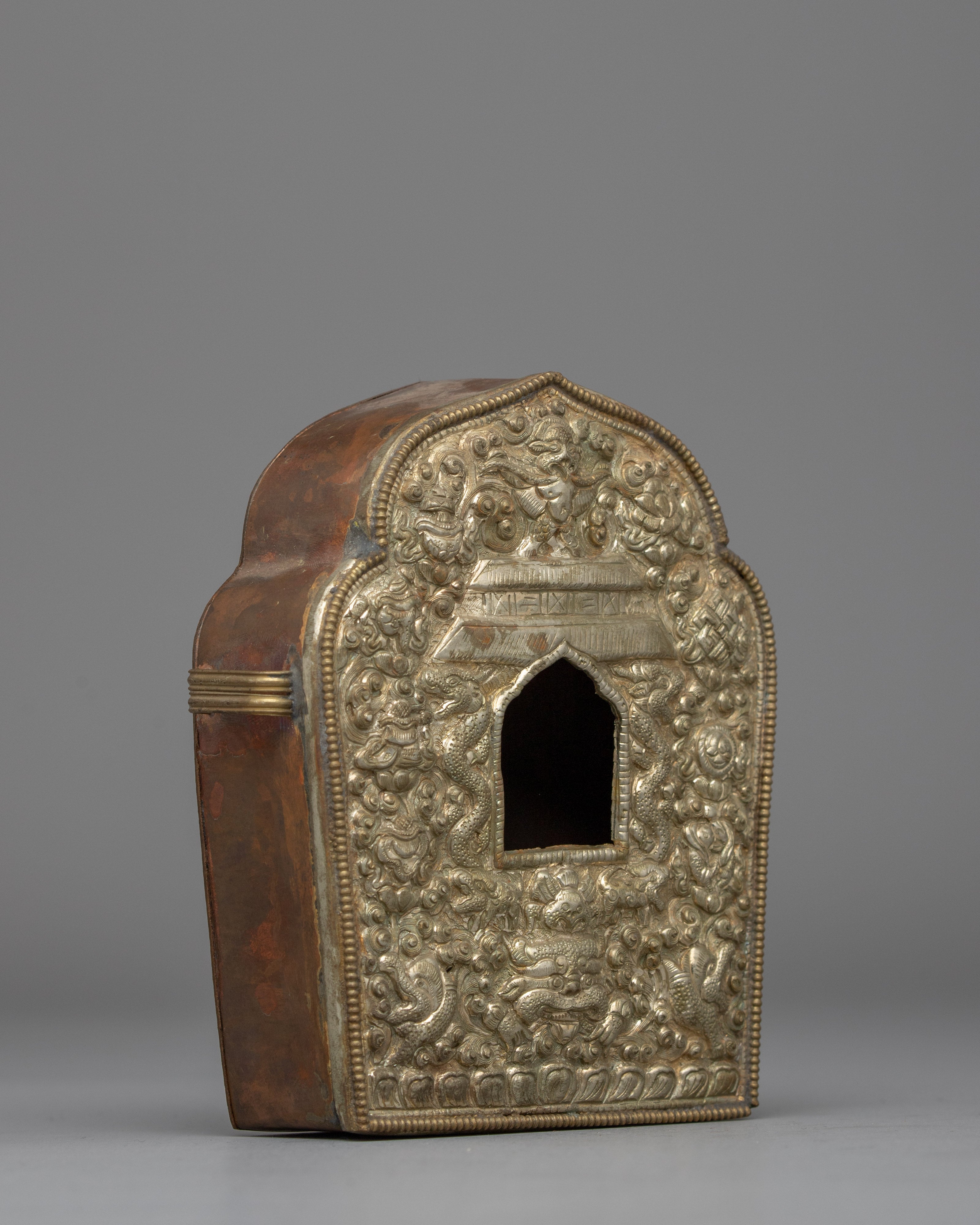 Buddhist Protection Amulet Ghau Box | Sacred Shrine Artifact for Meditation