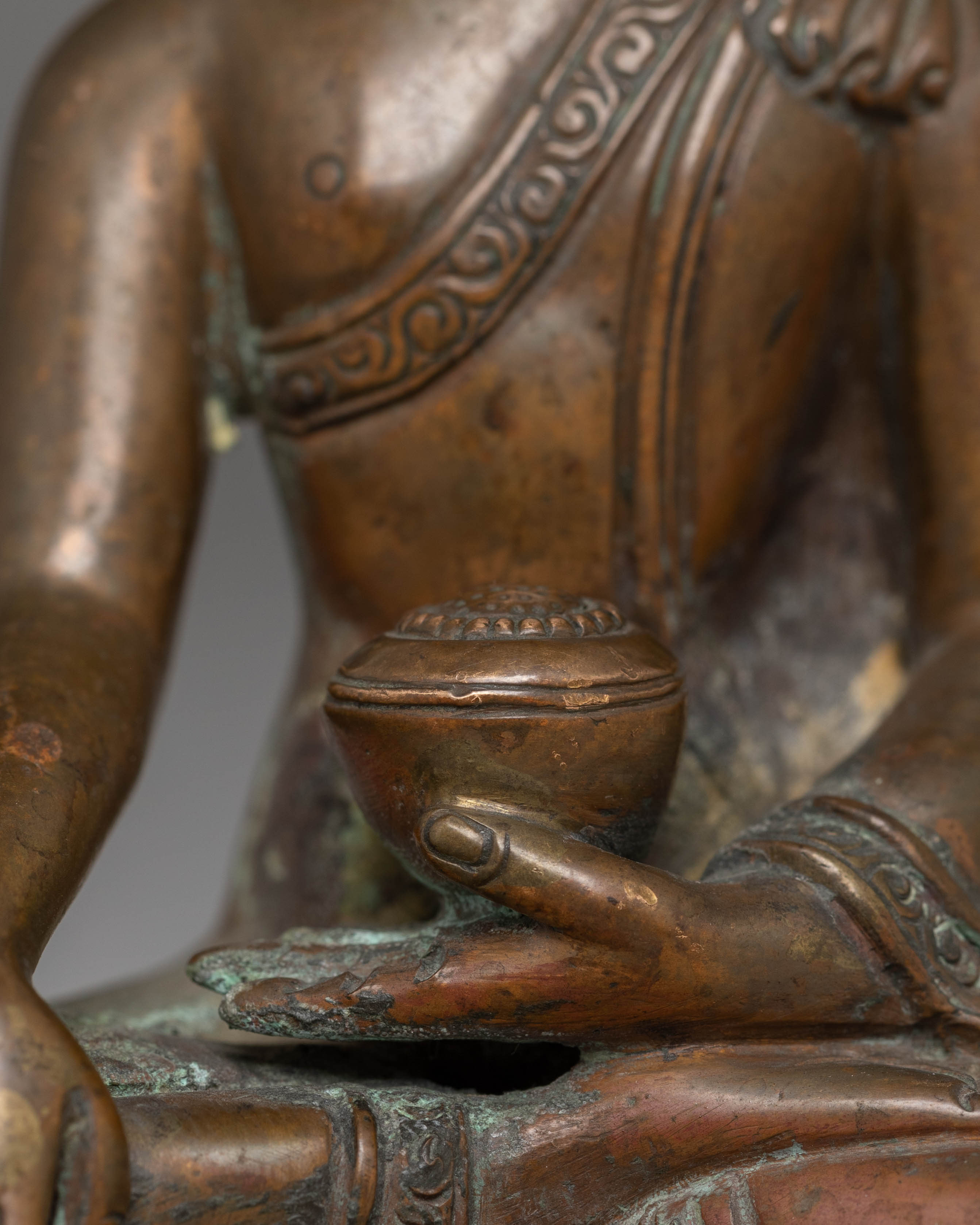 Oxidized Copper Statue of Shakyamuni Buddha | Symbol of Enlightenment