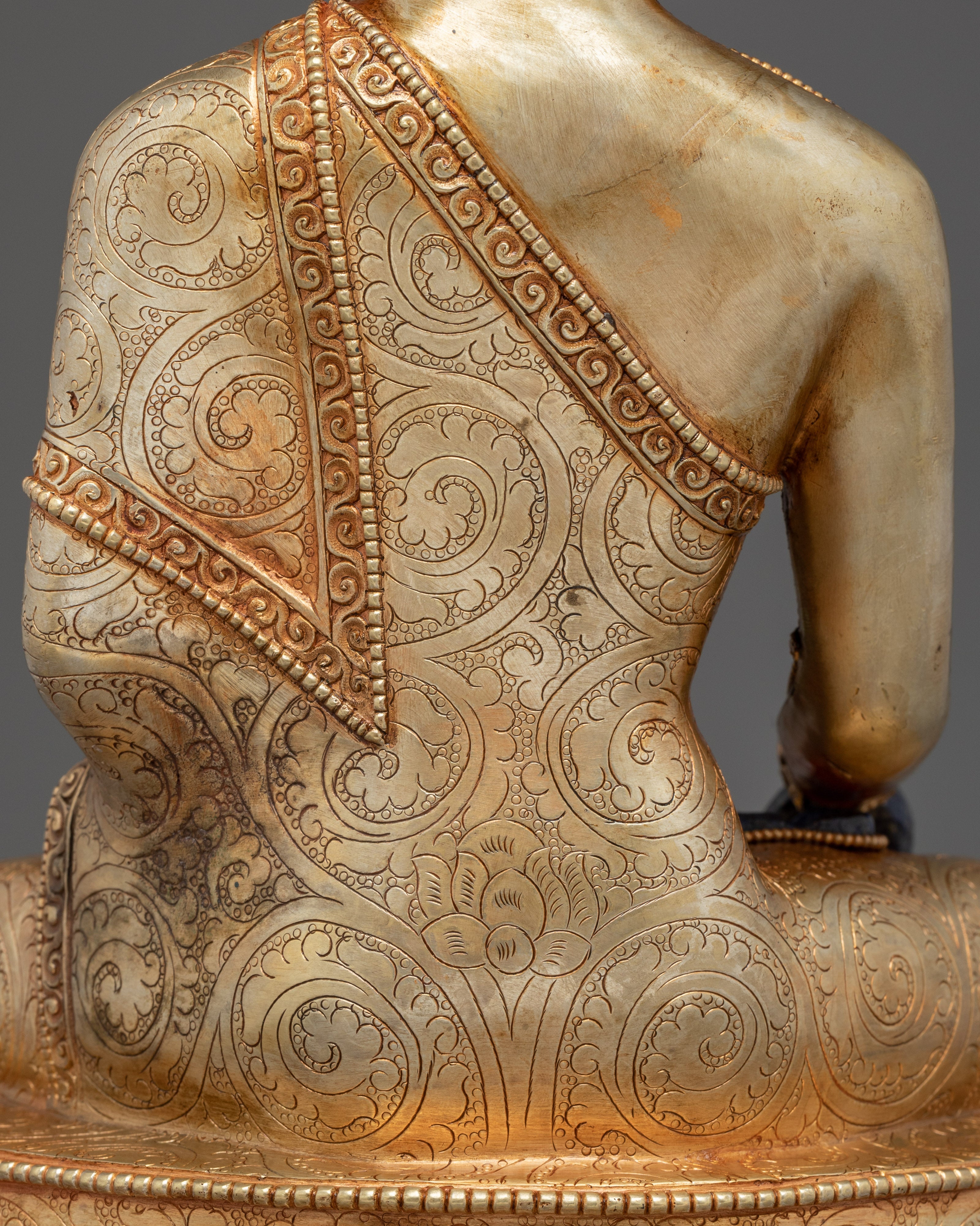 Sacred Enlightened Shakyamuni Buddha Statue | Traditional Tibetan Buddhist Art