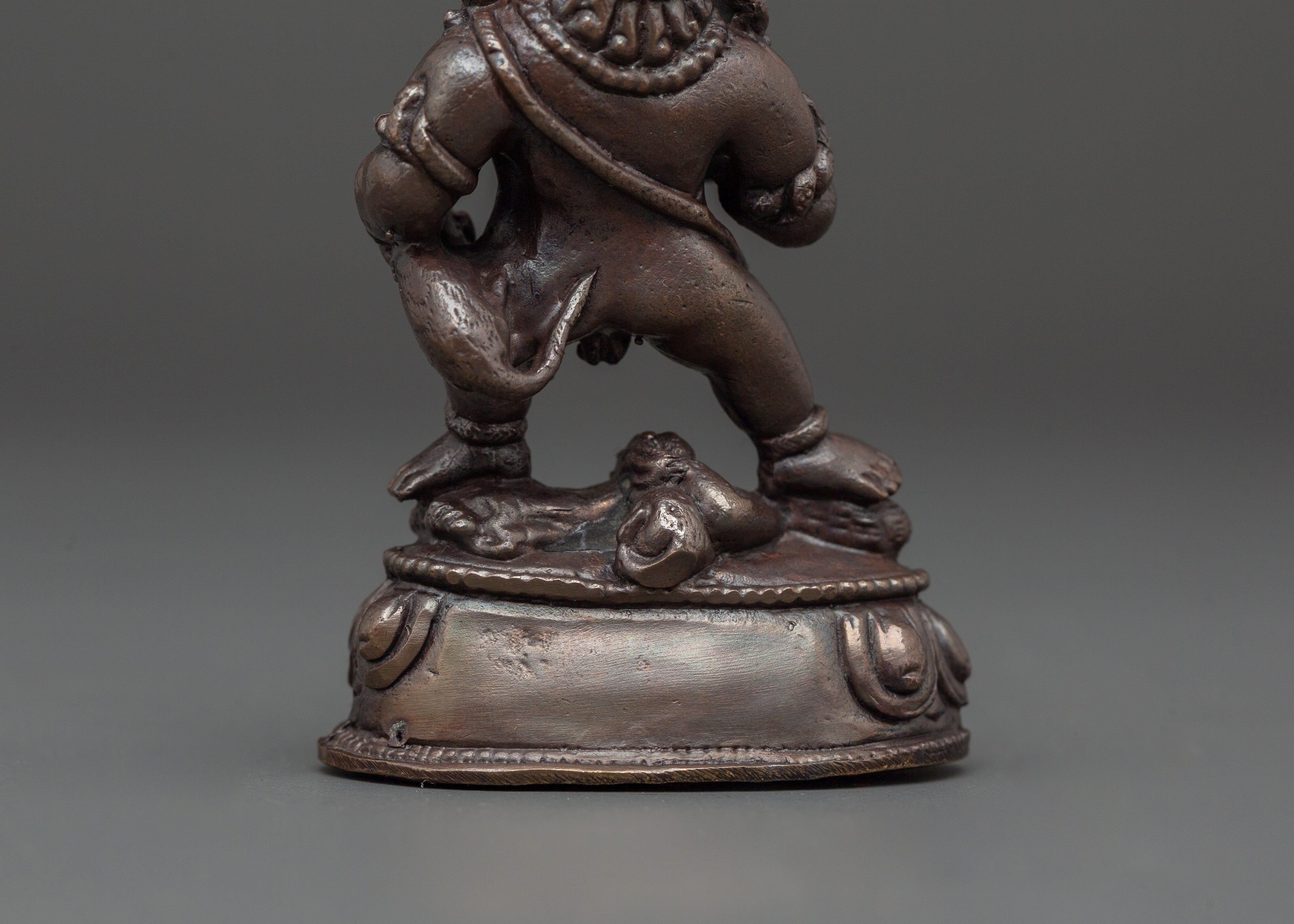 Statue of Black Dzambhala | Tibetan Wealth Deity