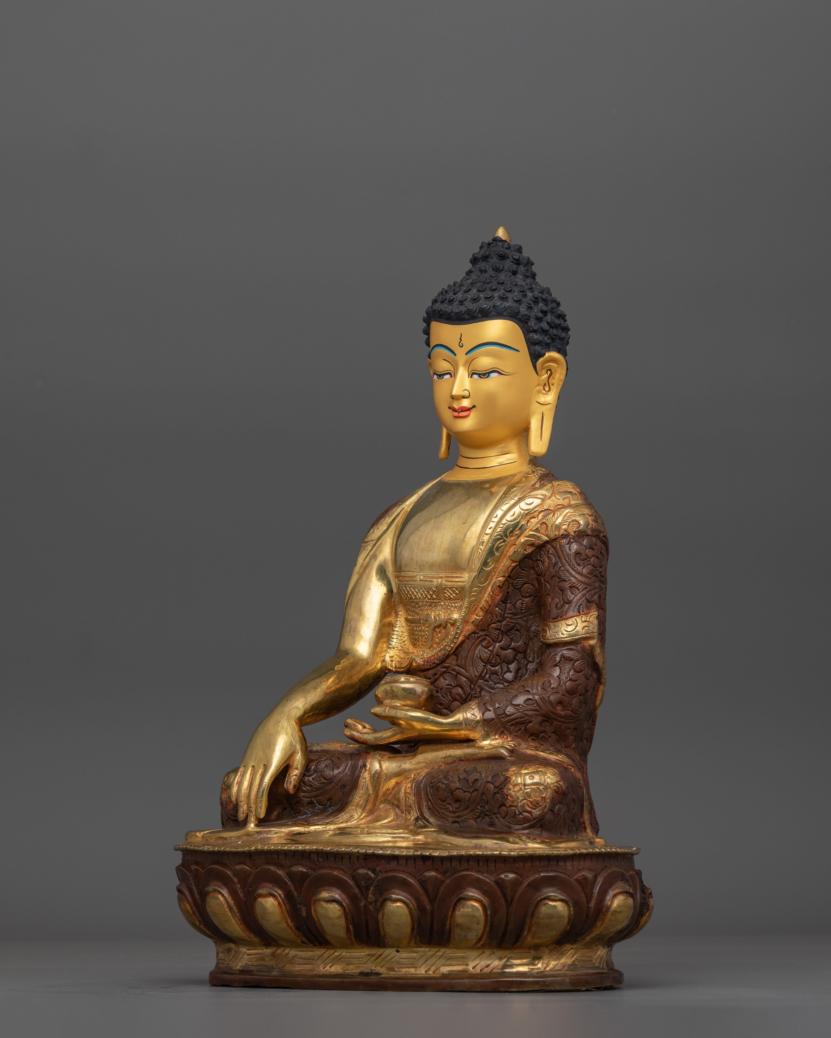 Shakyamuni Buddha Founder of the Buddhist Religion | Sacred Statue of Enlightenment