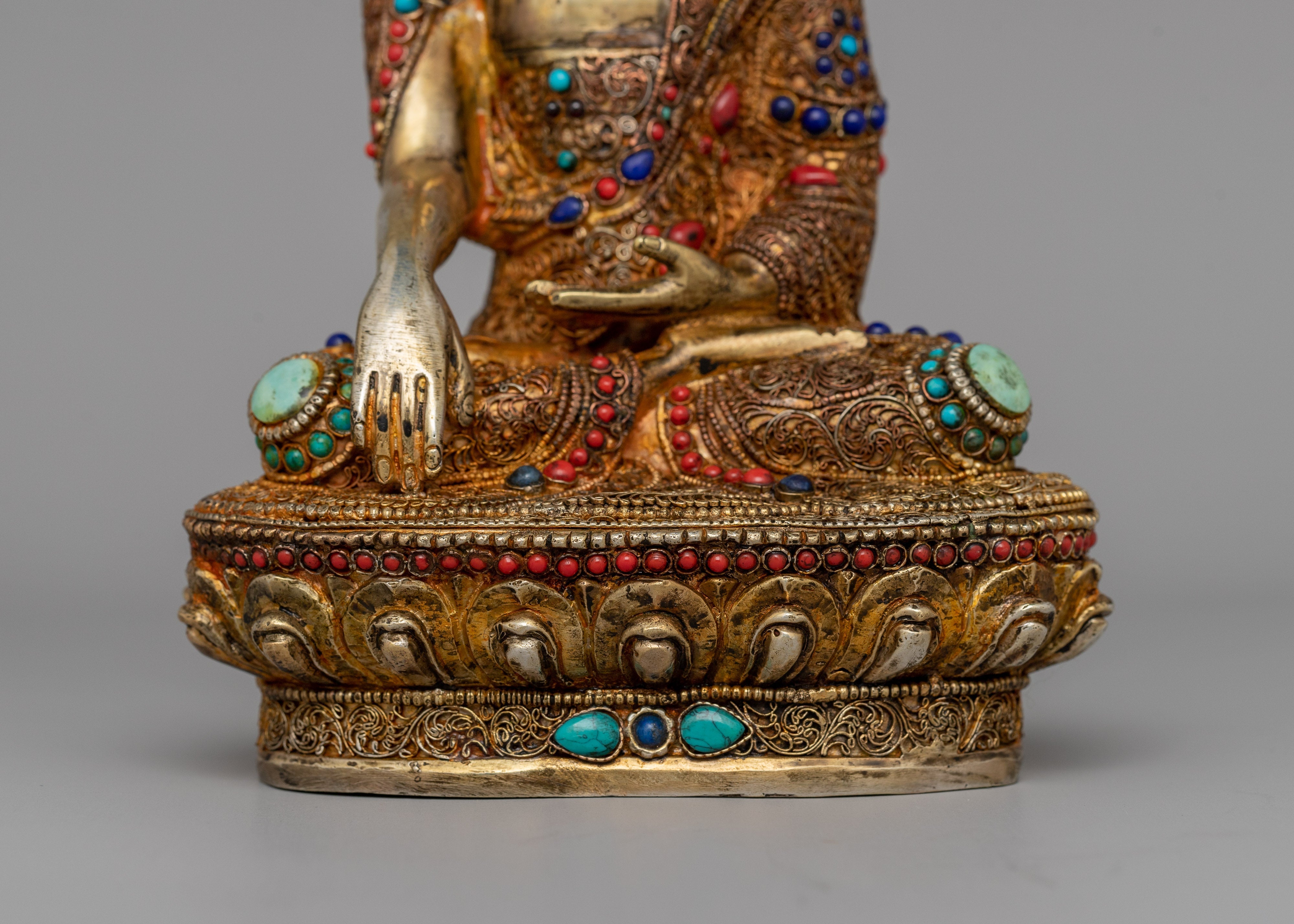 Buddha Shakyamuni Copper Sculpture | Symbol of Inner Peace and Enlightenment