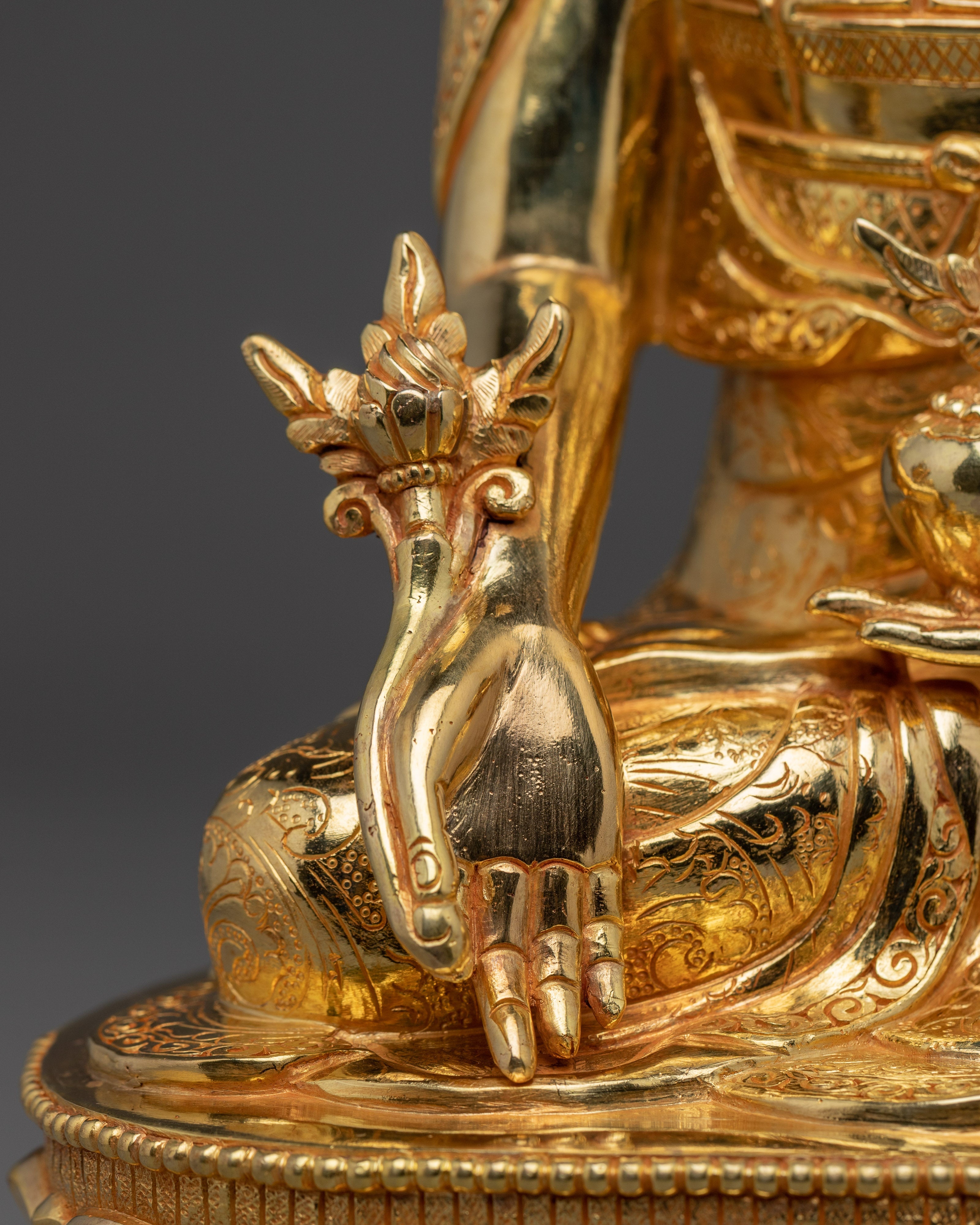 Buddhist Healing Art of Medicine Buddha | Bhaisajyaguru Statue