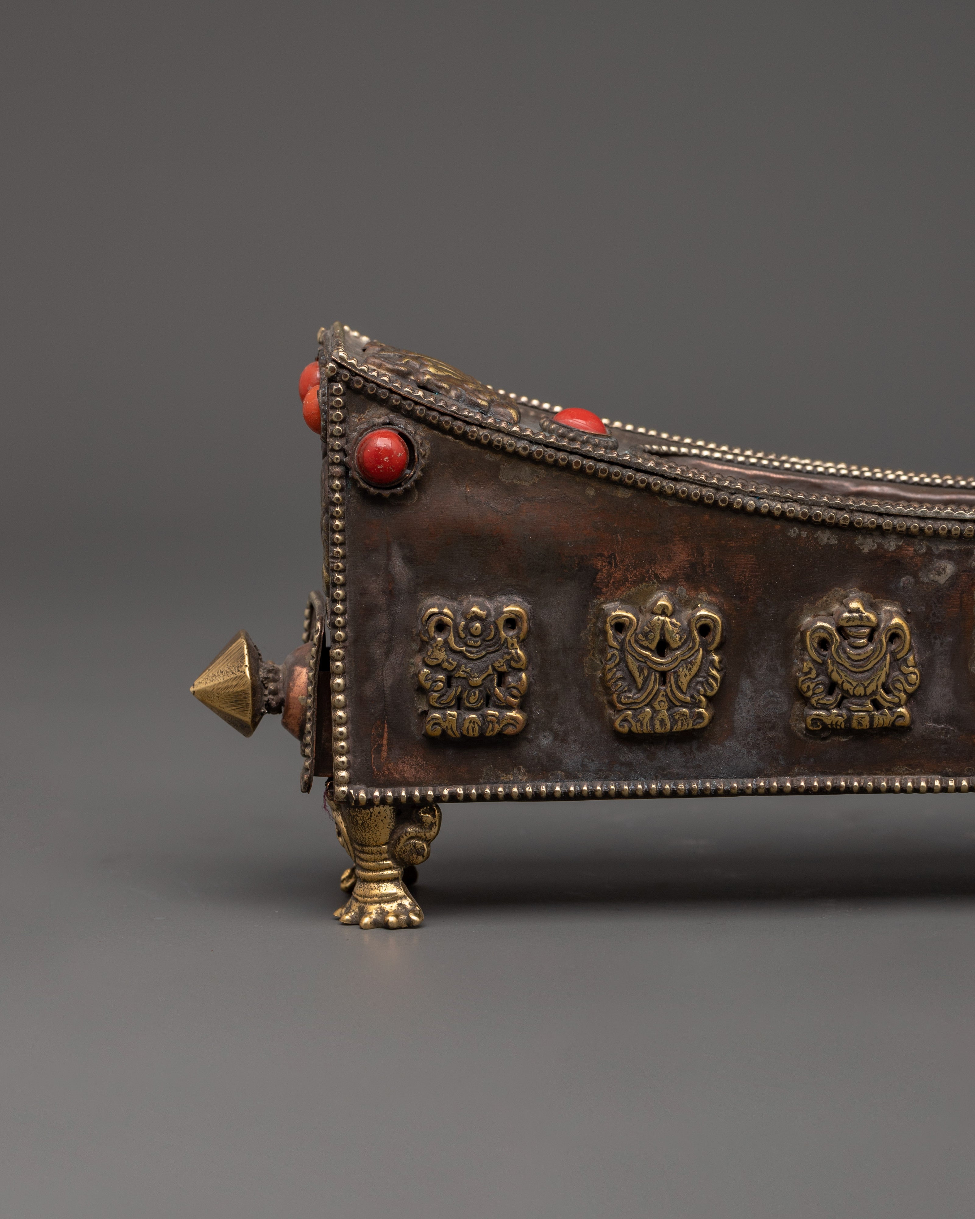Incense Burner With Tibetan Auspicious Symbol | Symbolic Peace Decor