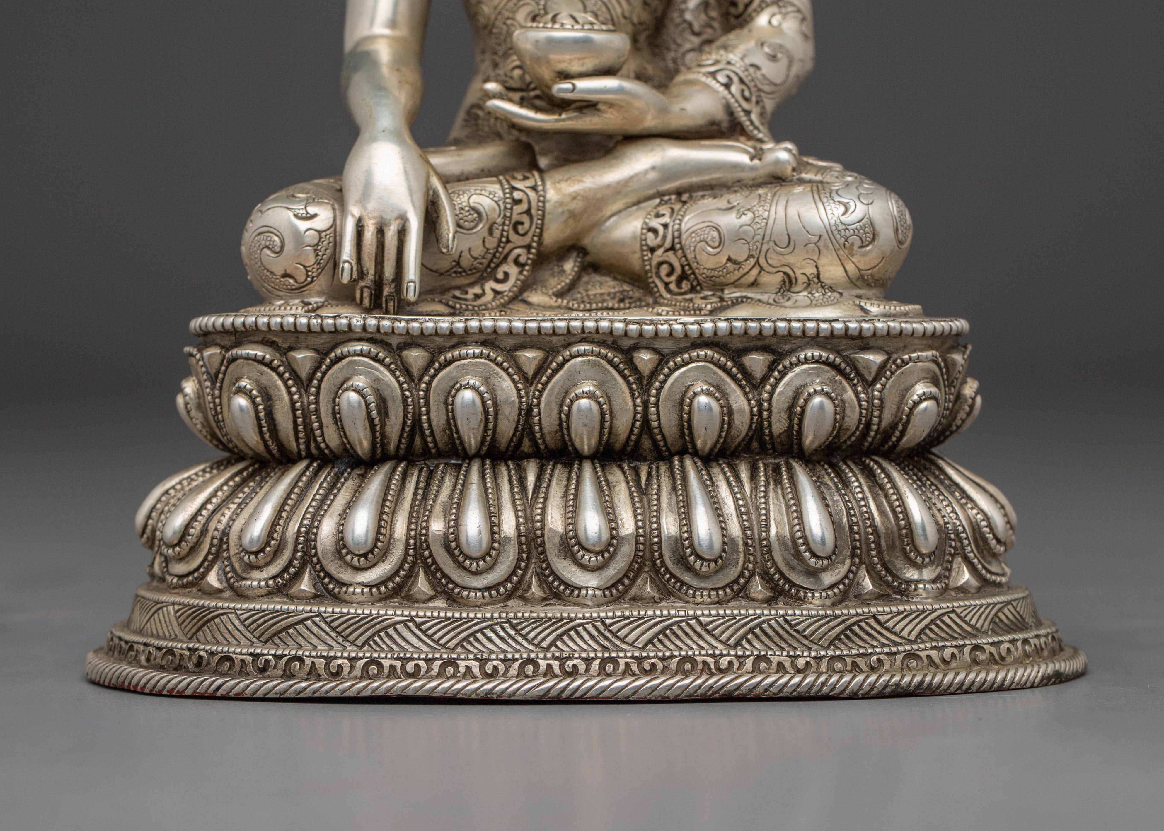 Silver Gautama Buddha Statue | Sage of the Shakyas