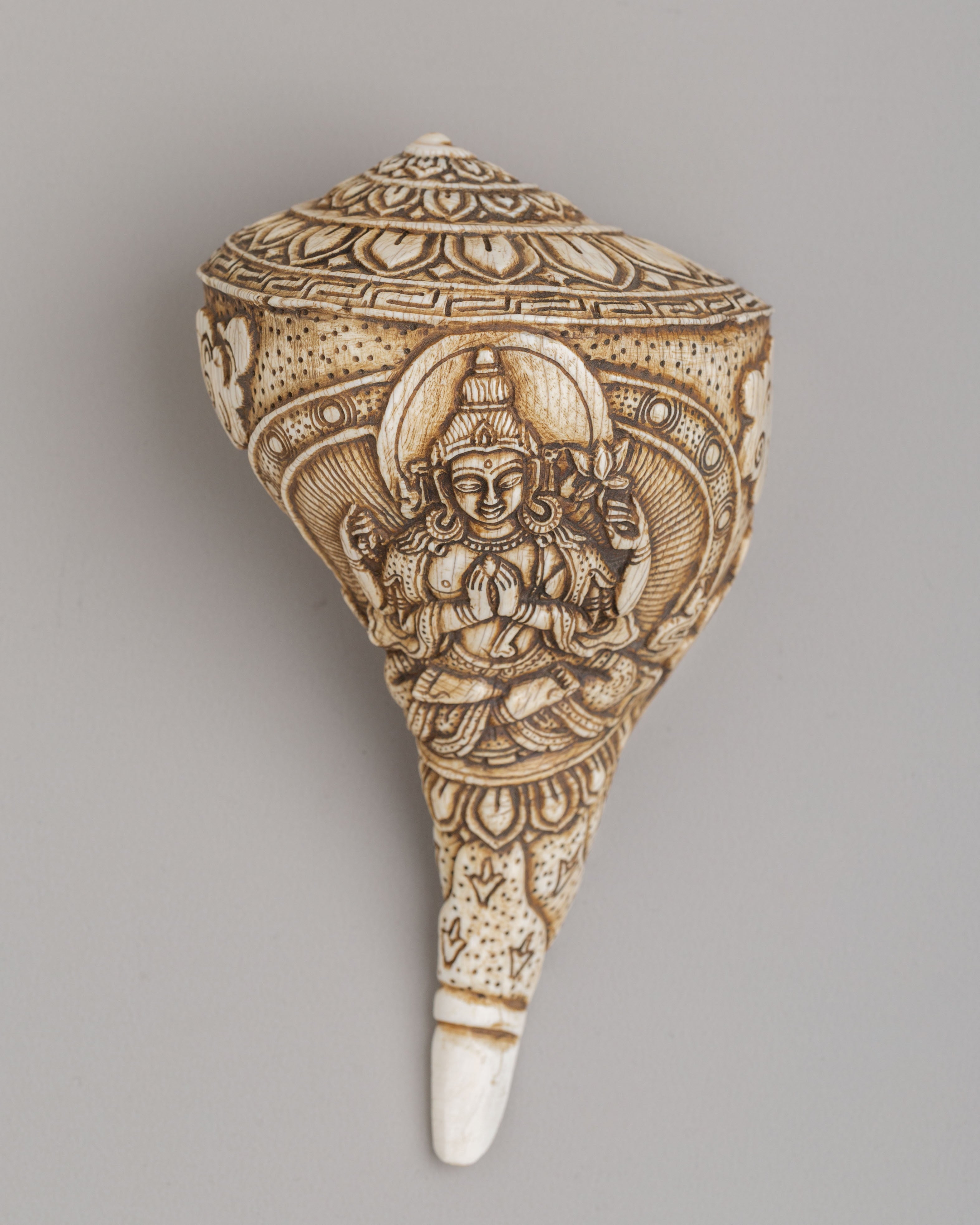 Handmade Conch With Deity Design | Unique Tibetan Artifact