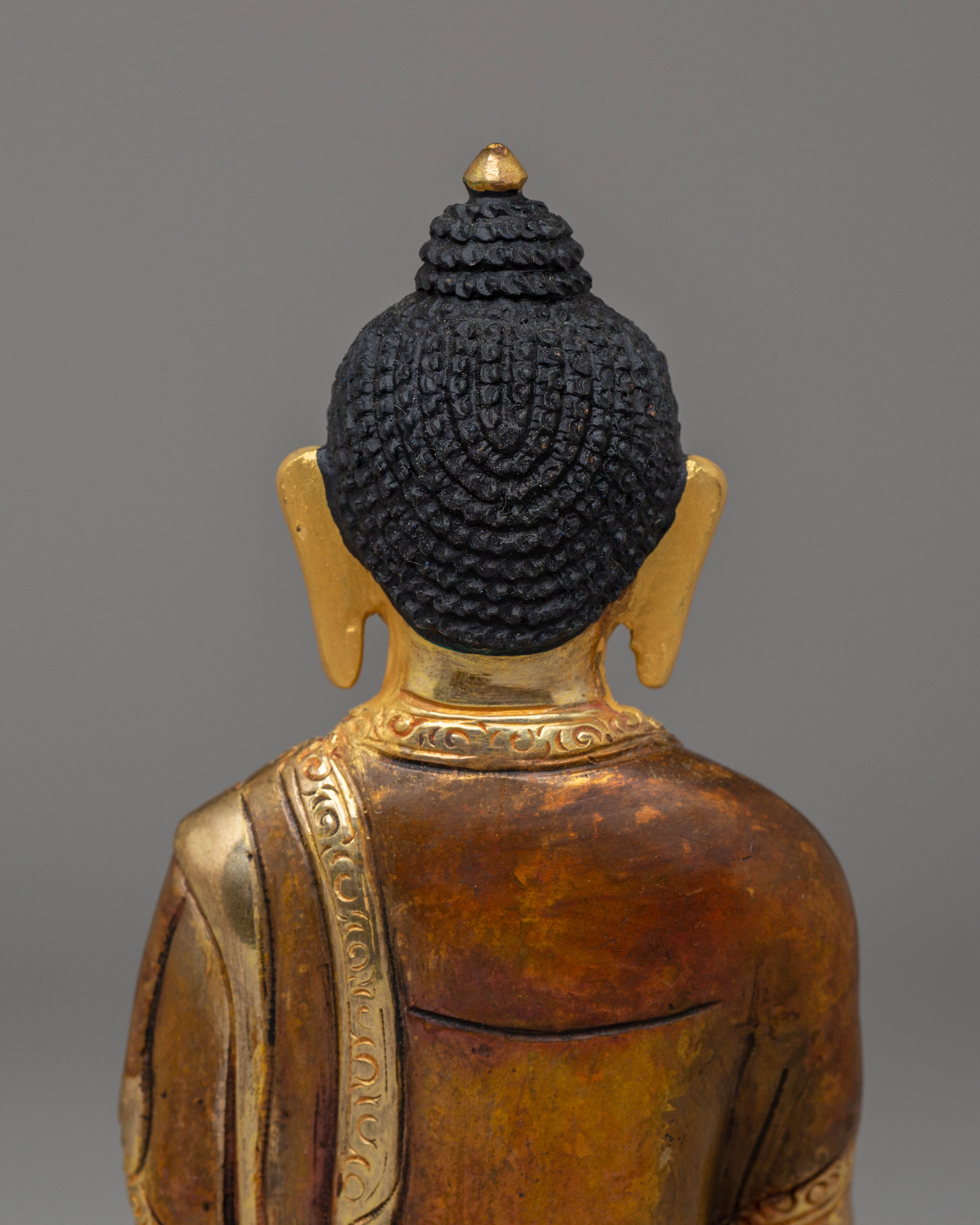 Traditional Statue of Shakyamuni Buddha | Serene Buddha Figurine