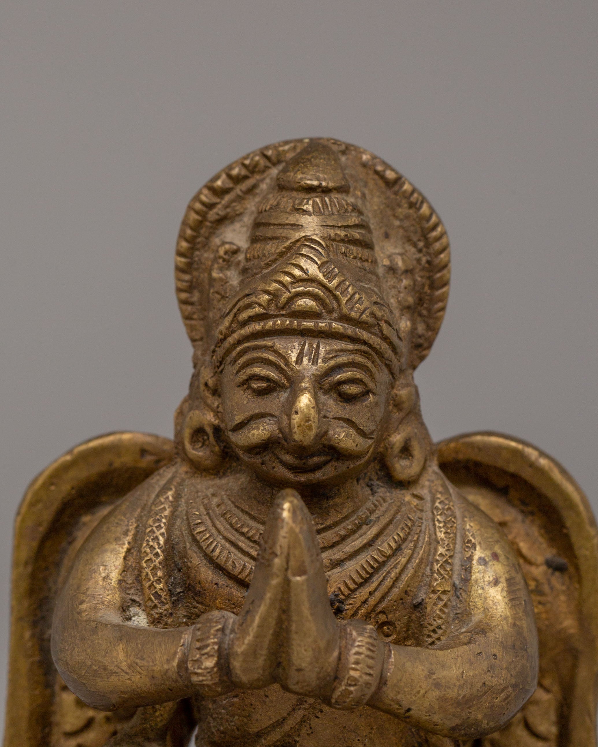 Traditional Garuda Deity Sculpture | Symbol of Power and Protection