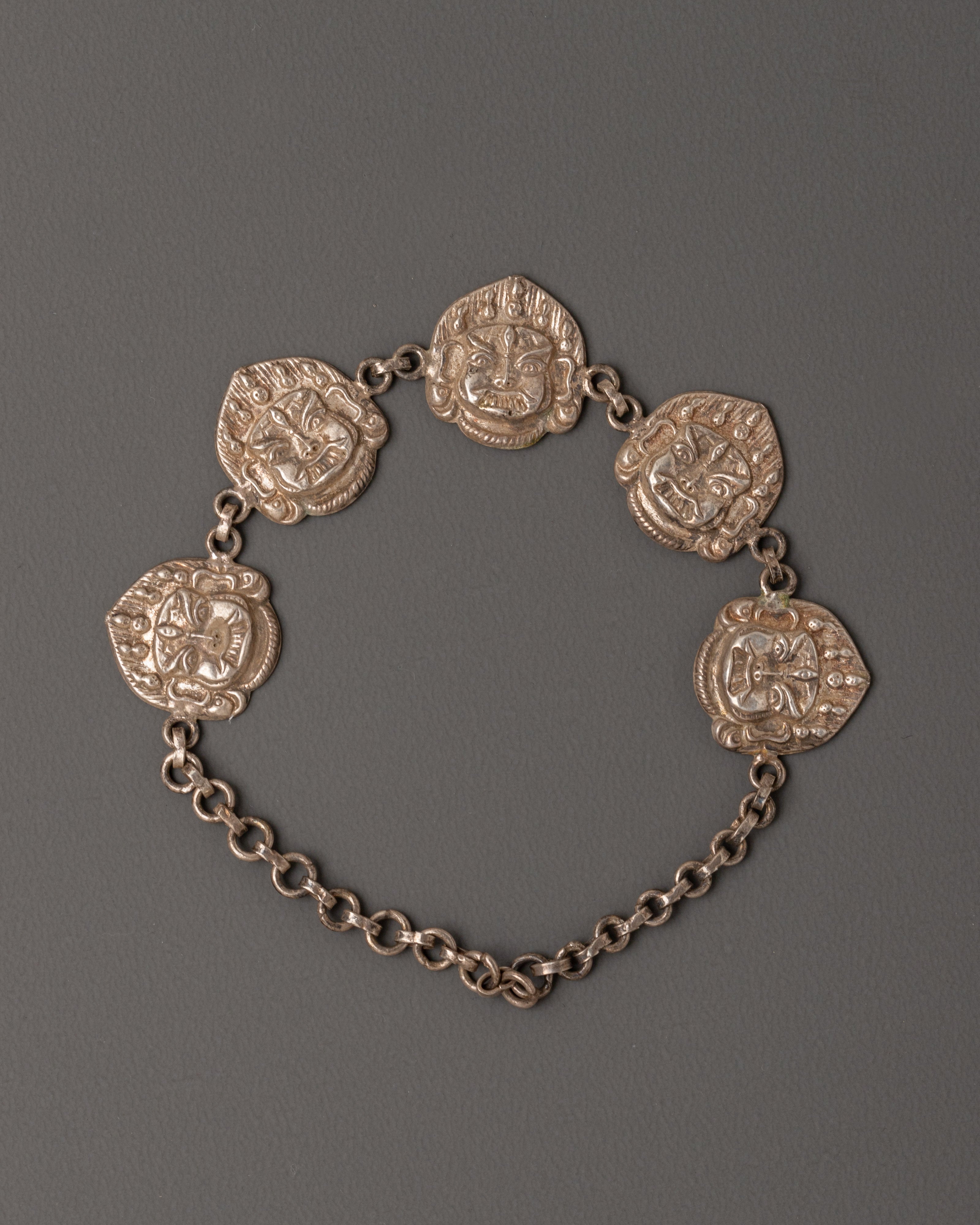 Tibetan Spiritual Amulet Bracelet | Protection and Mindfulness