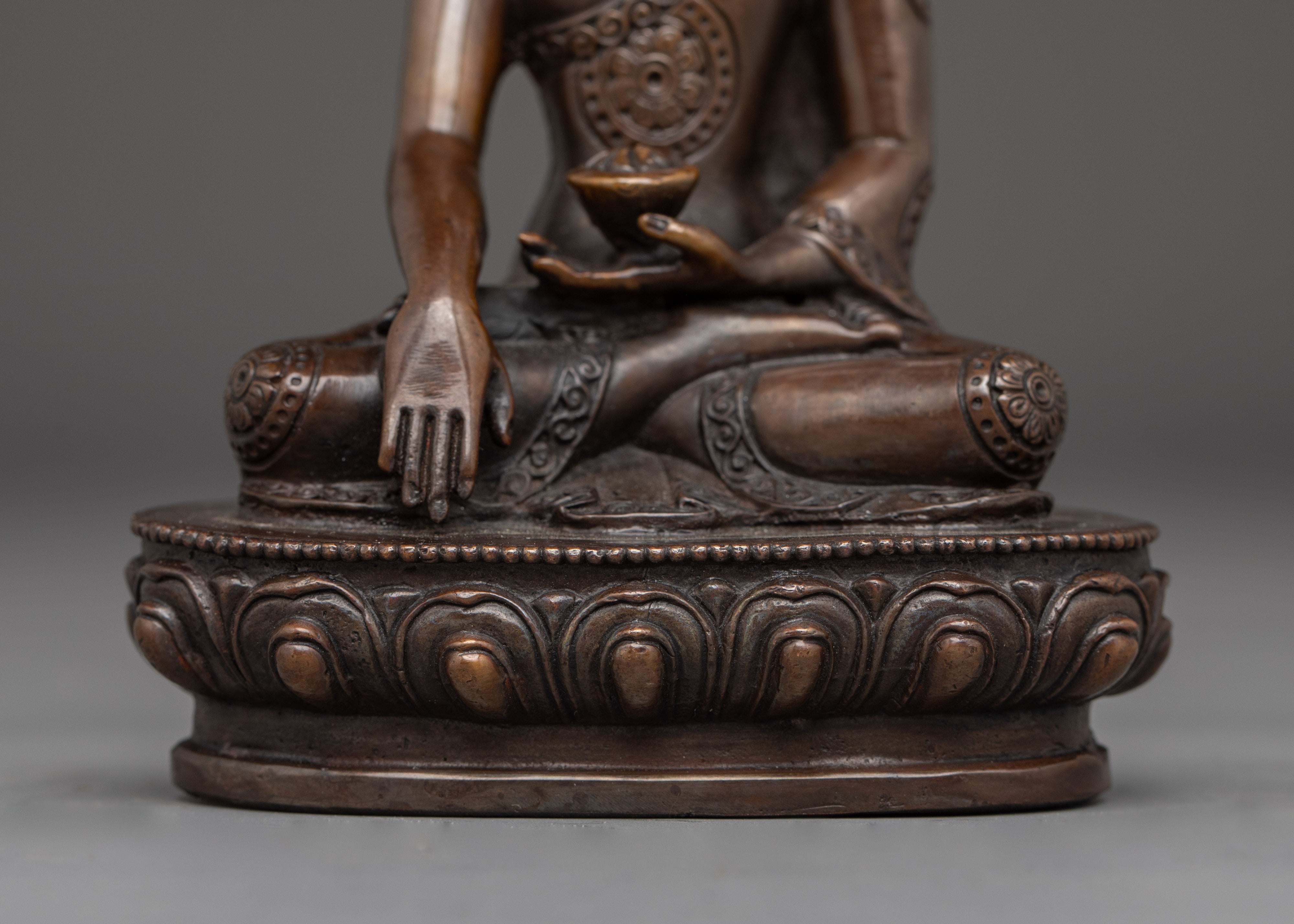 Historical Shakyamuni Buddha Oxidized Copper Statue | Gautama Artwork Artwork