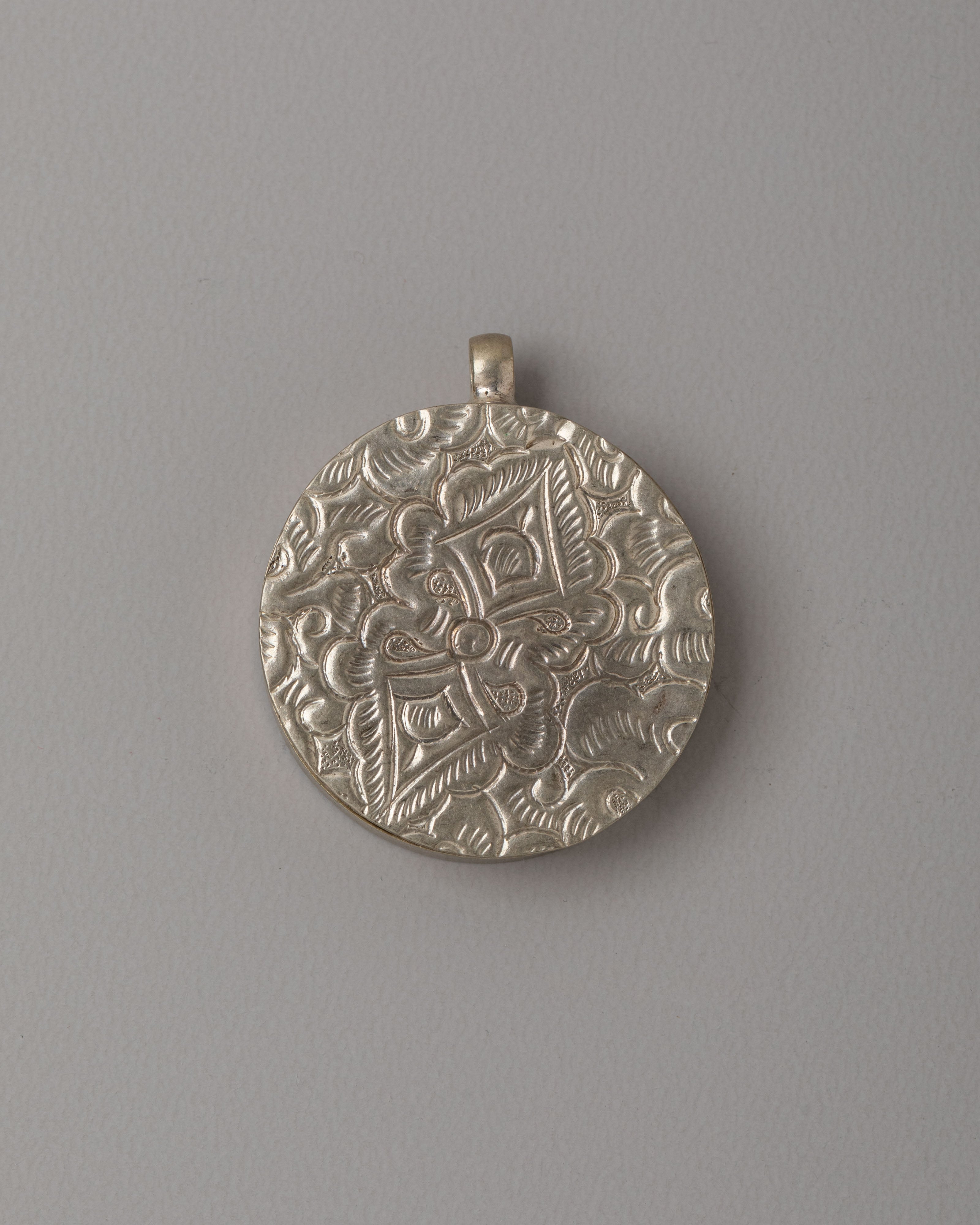 Spiritual Vajra Locket | Vajra Symbol Pendant