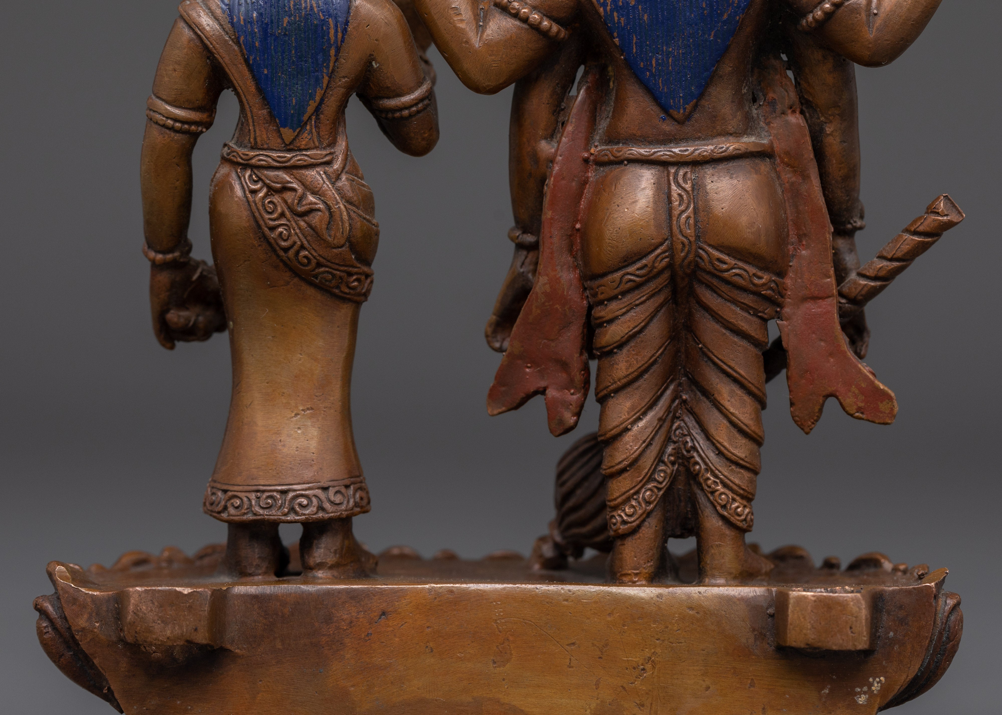 Vishnu and Laxmi Statue | Divine Deity of Harmony and Preservation