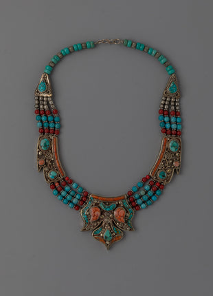 Turquoise White Stone Necklace |  Elegant and Versatile Necklace for Any Occasion