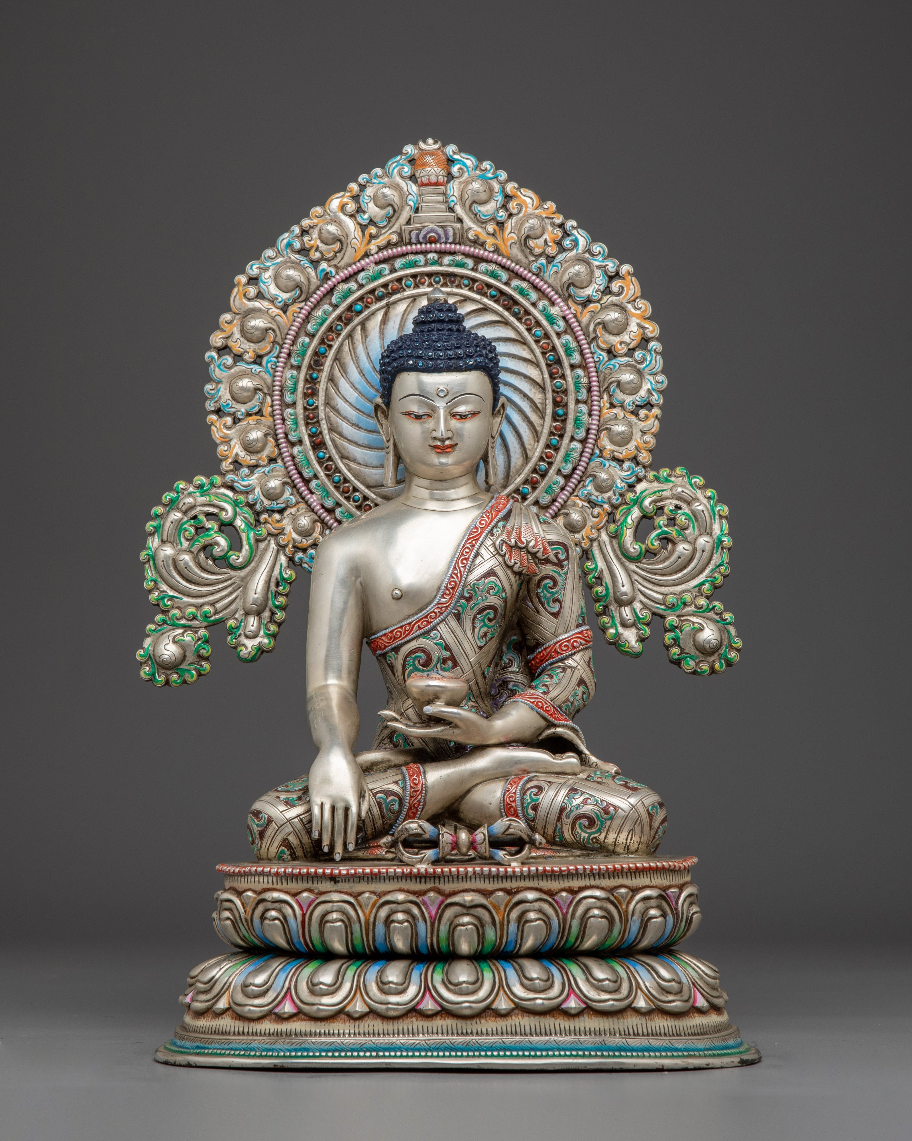 tibetan-historical-buddha-statue