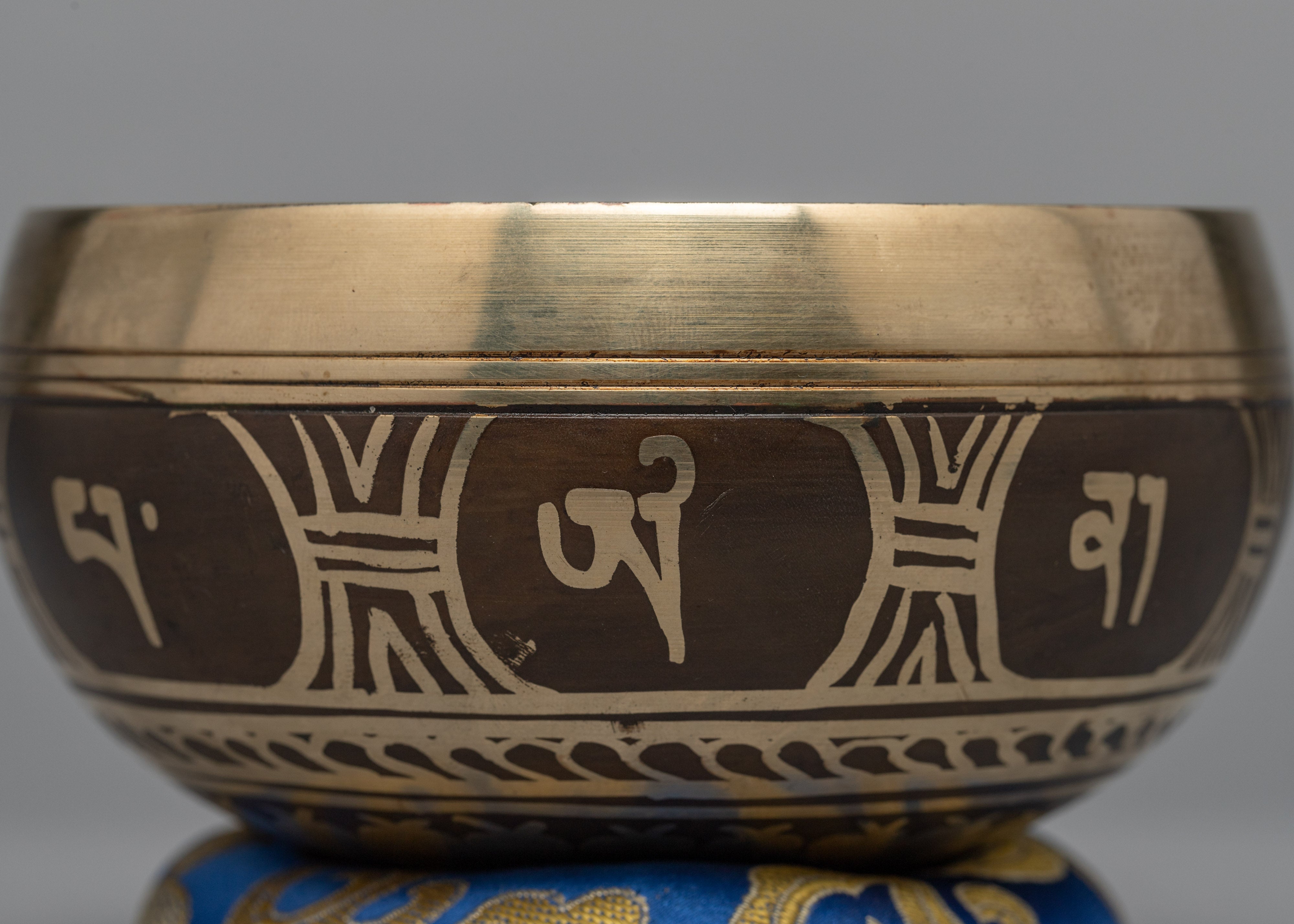 Tibetan Singing Bowls Healing Therapy | Traditional Bowls For Meditation And Yoga