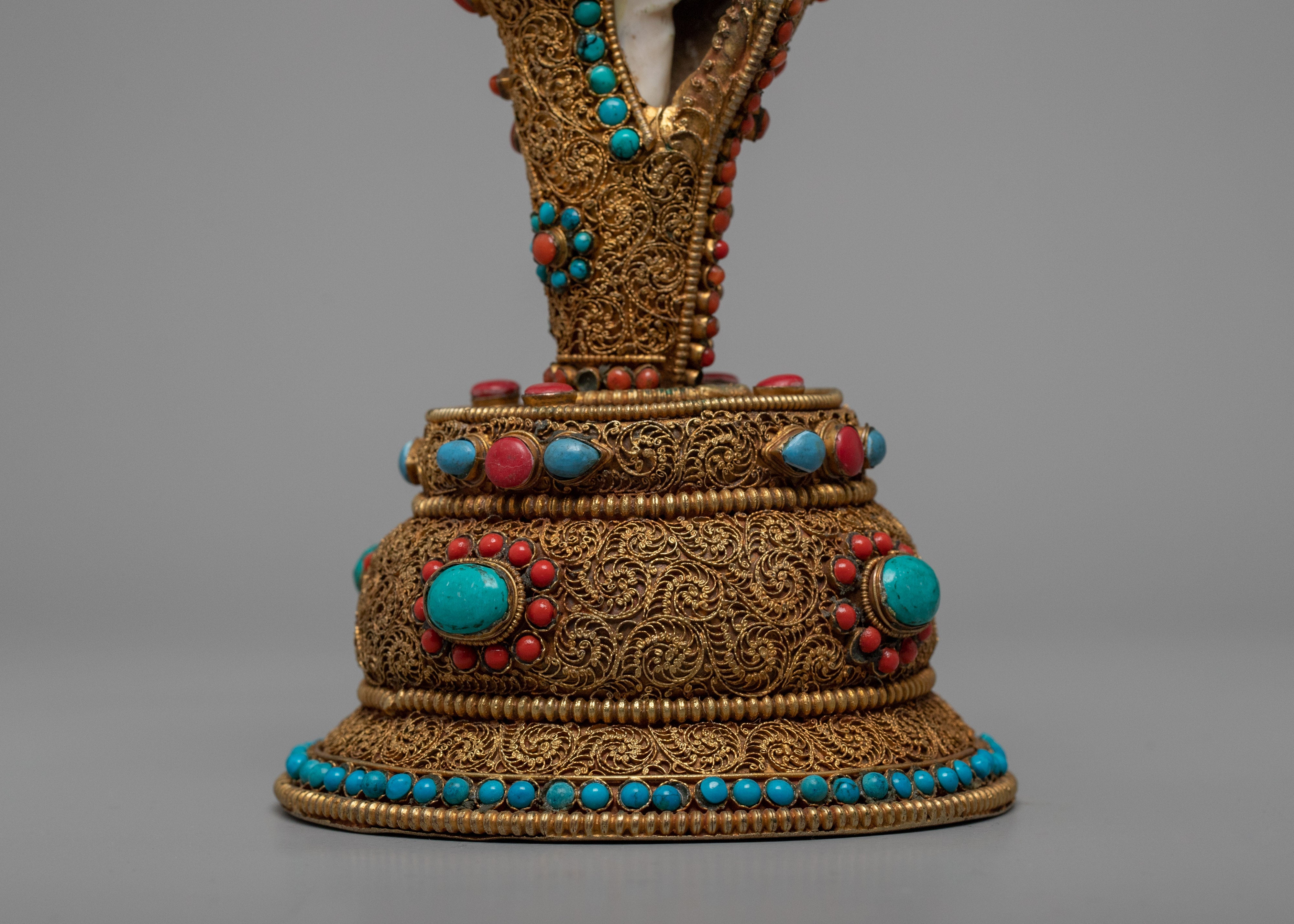 Conch Shell With Stand | Handcarved Religious Artifacts